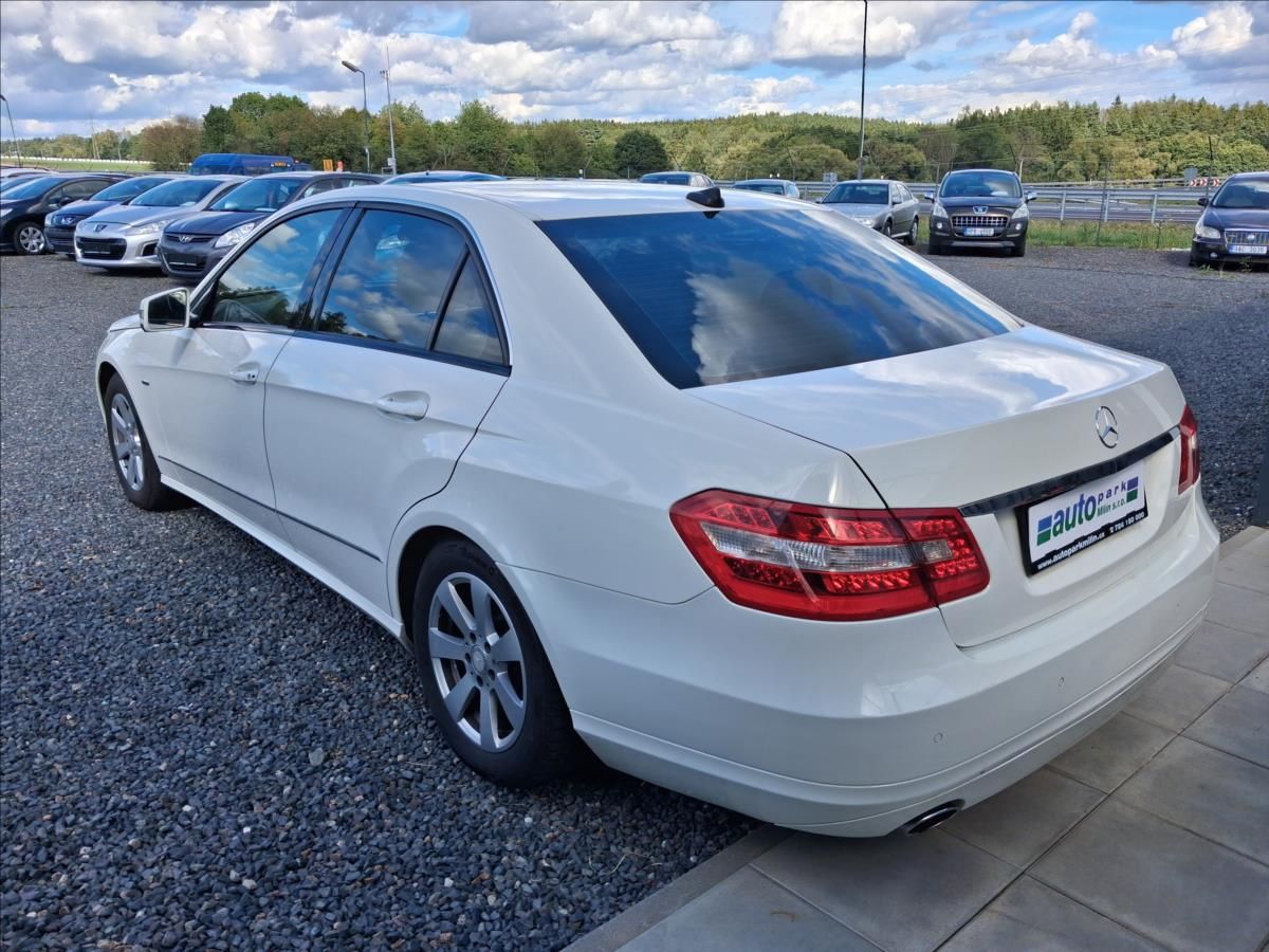 Mercedes-Benz Třídy E, 1,8 BA+CNG - fotka 5