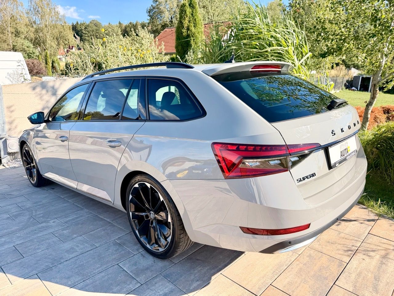 Škoda Superb, Sporline 2.0TDI DSG|1.maj|ČR| - fotka 3