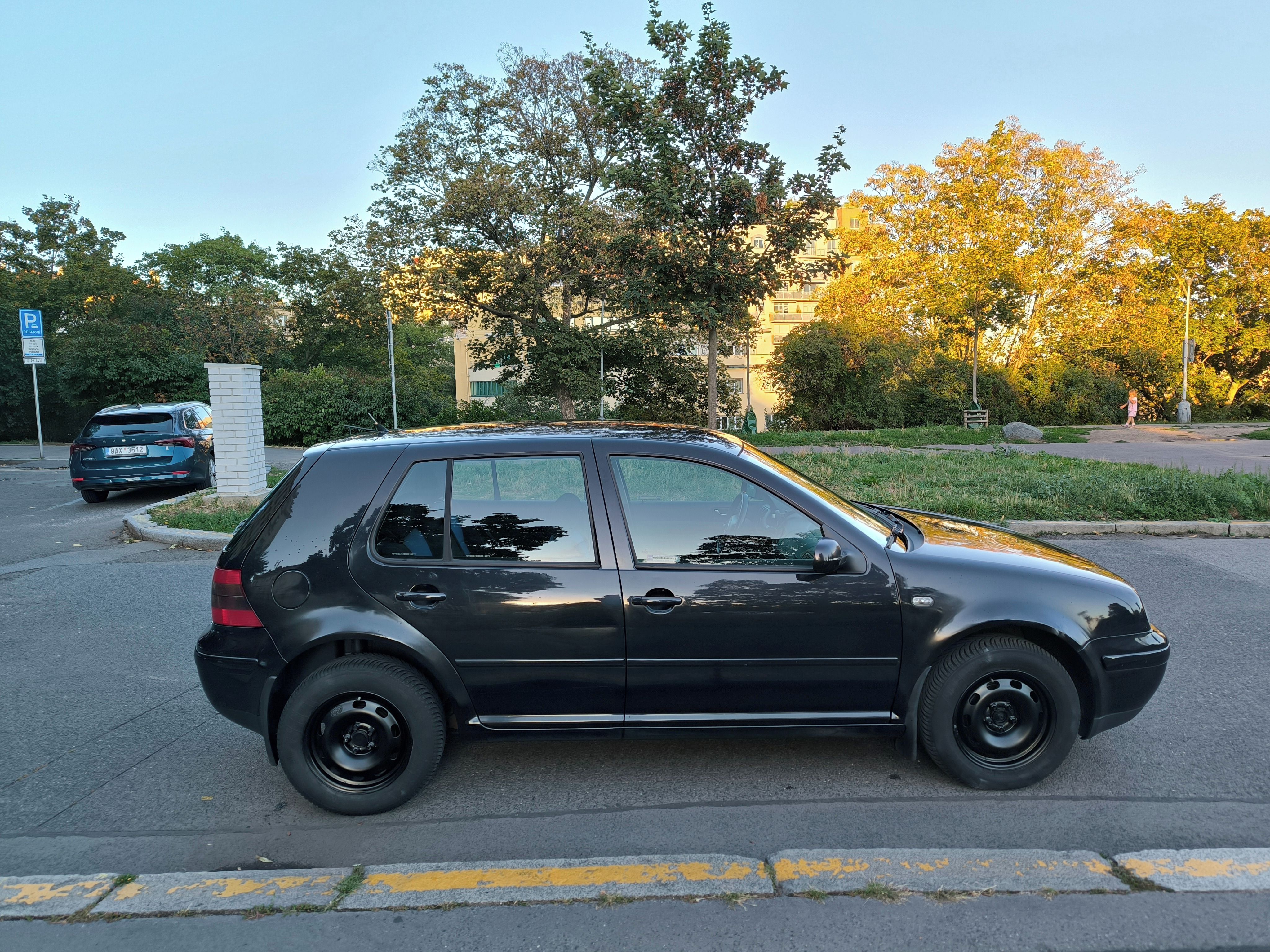 Volkswagen Golf, Volkswagen Golf IV 1.6 16V - fotka 3