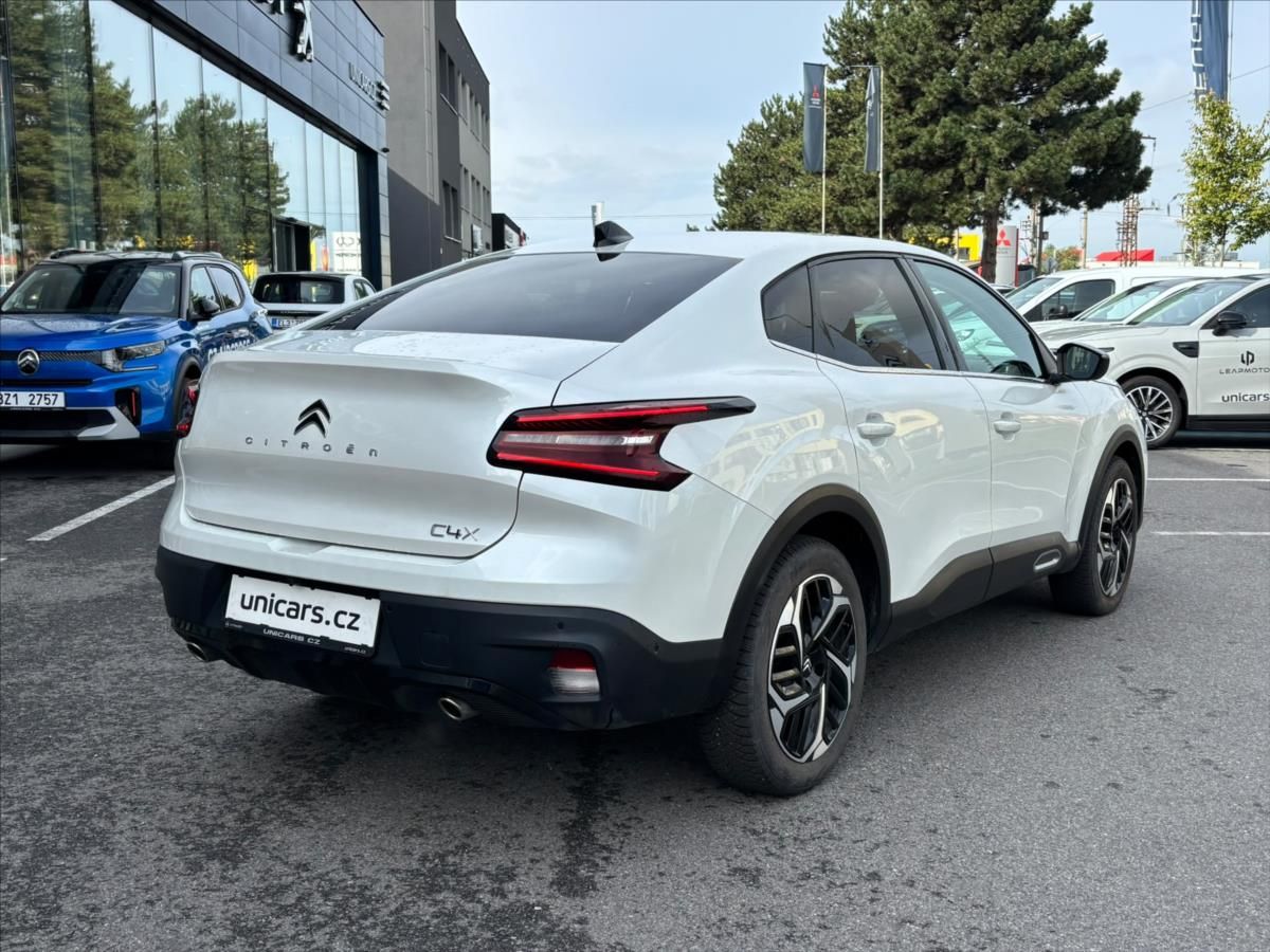 Citroën C4 X, 1,2 PureTech  Shine EAT8 - fotka 6