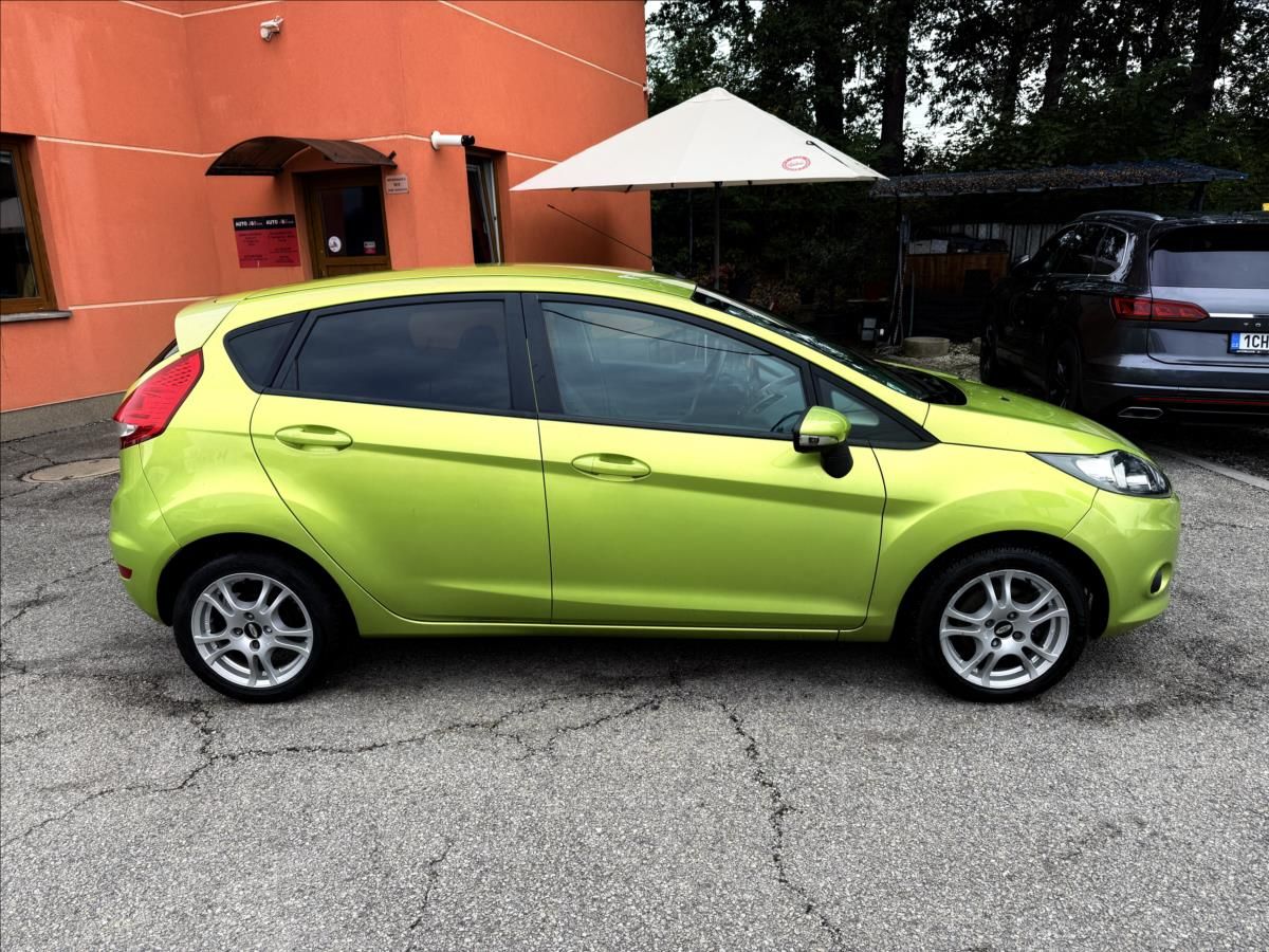 Ford Fiesta, 1,2 i SPORT - fotka 4