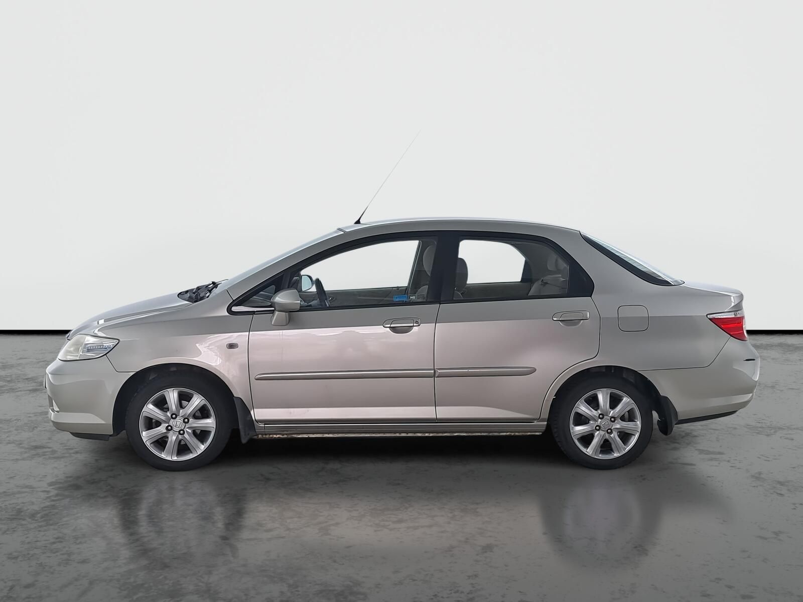 Honda City, 1.4 i, rezervace - fotka 3