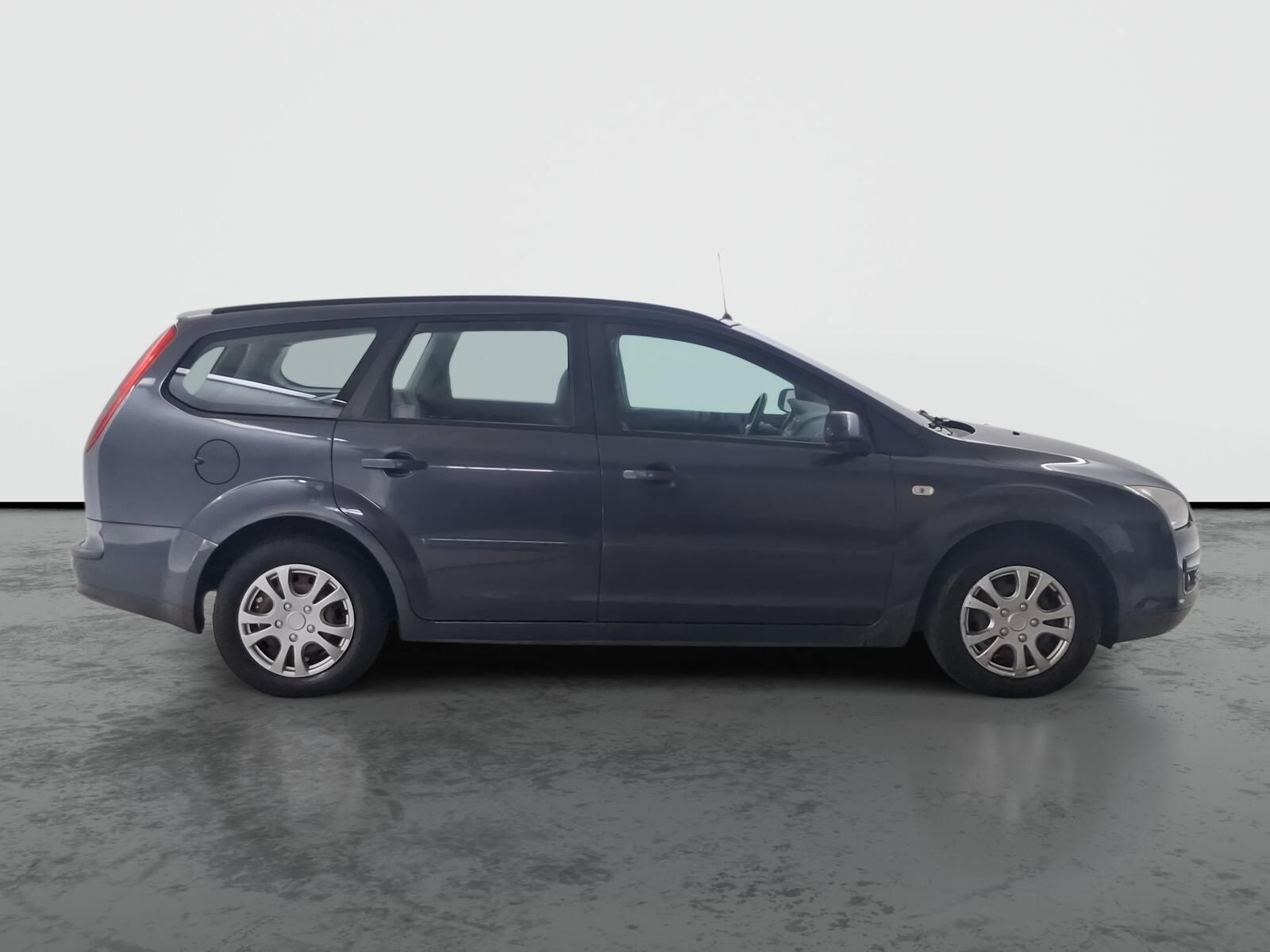 Ford Focus, 1.6 TDCi, Tažné, Klima - fotka 6