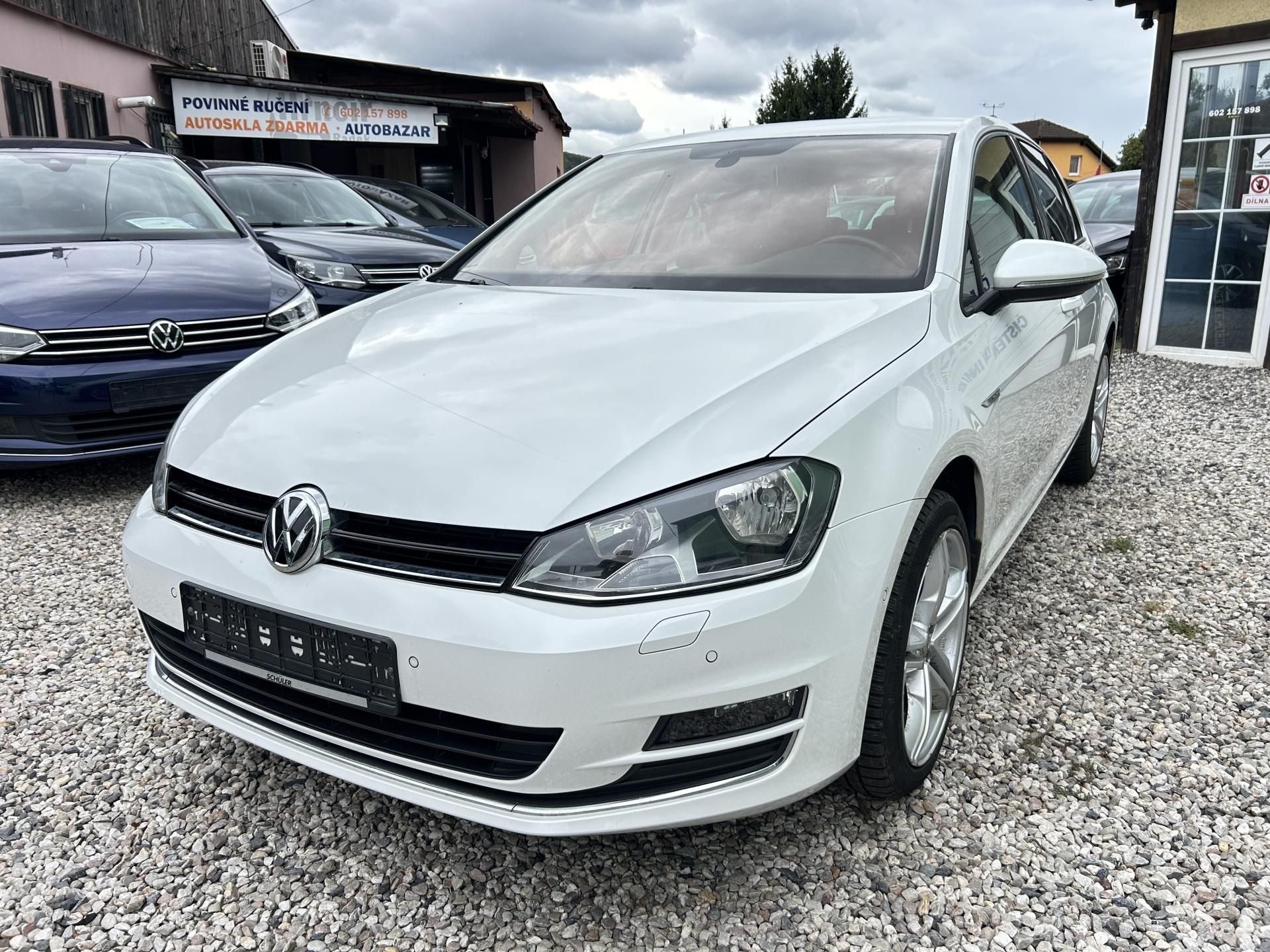 Volkswagen Golf, 1.2 TSi 81 KW pravidelný servi - fotka 2