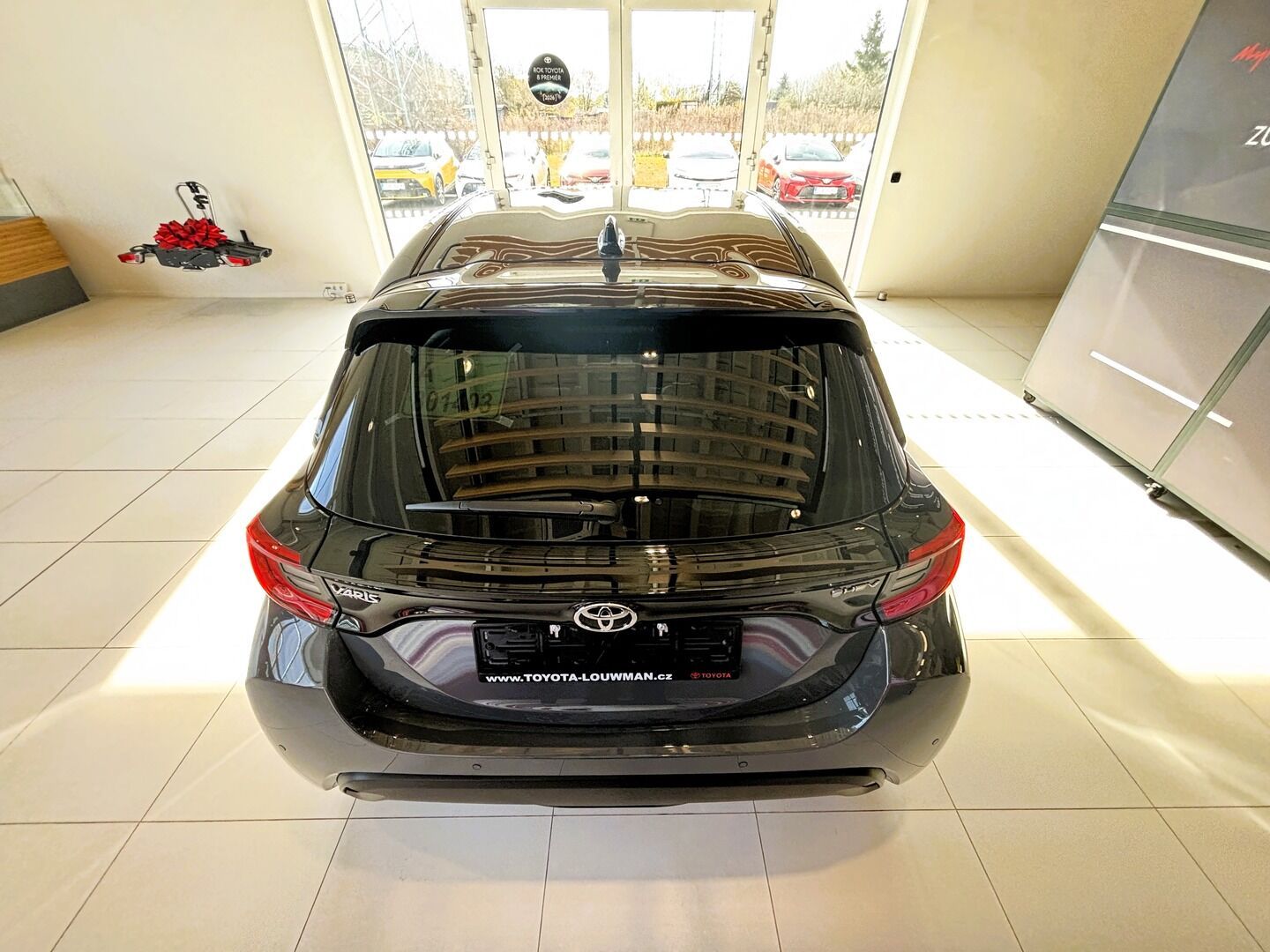 Toyota Yaris, 1,5   Style HEV 116 CVT - fotka 6