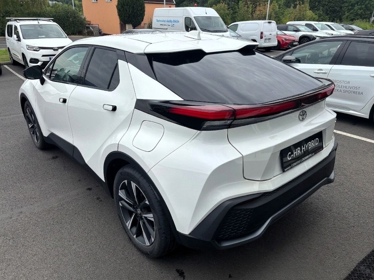 Toyota C-HR, 1,8   Style HEV CVT - fotka 5