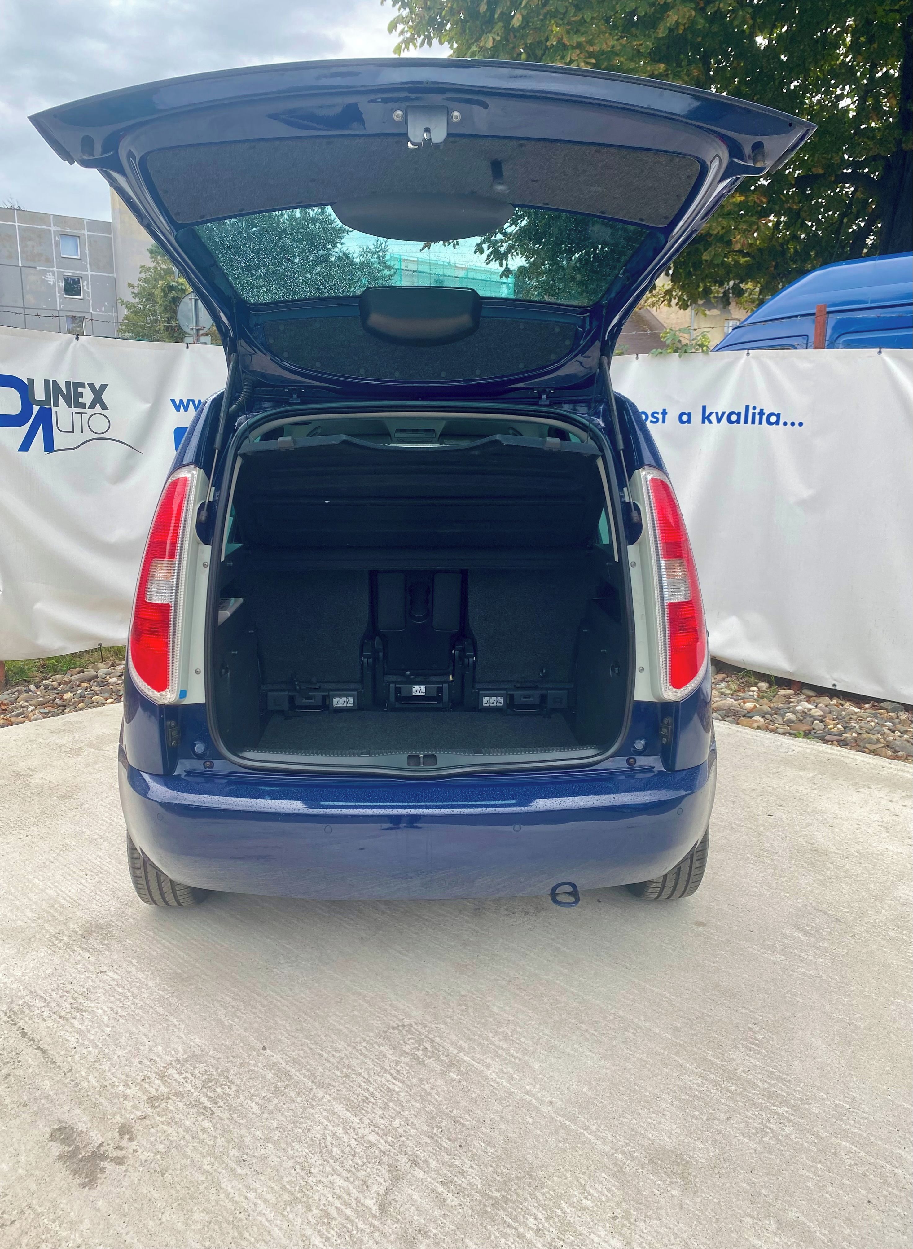 Škoda Roomster, 1.2 TSI, 63 kW, SENZORY - fotka 5