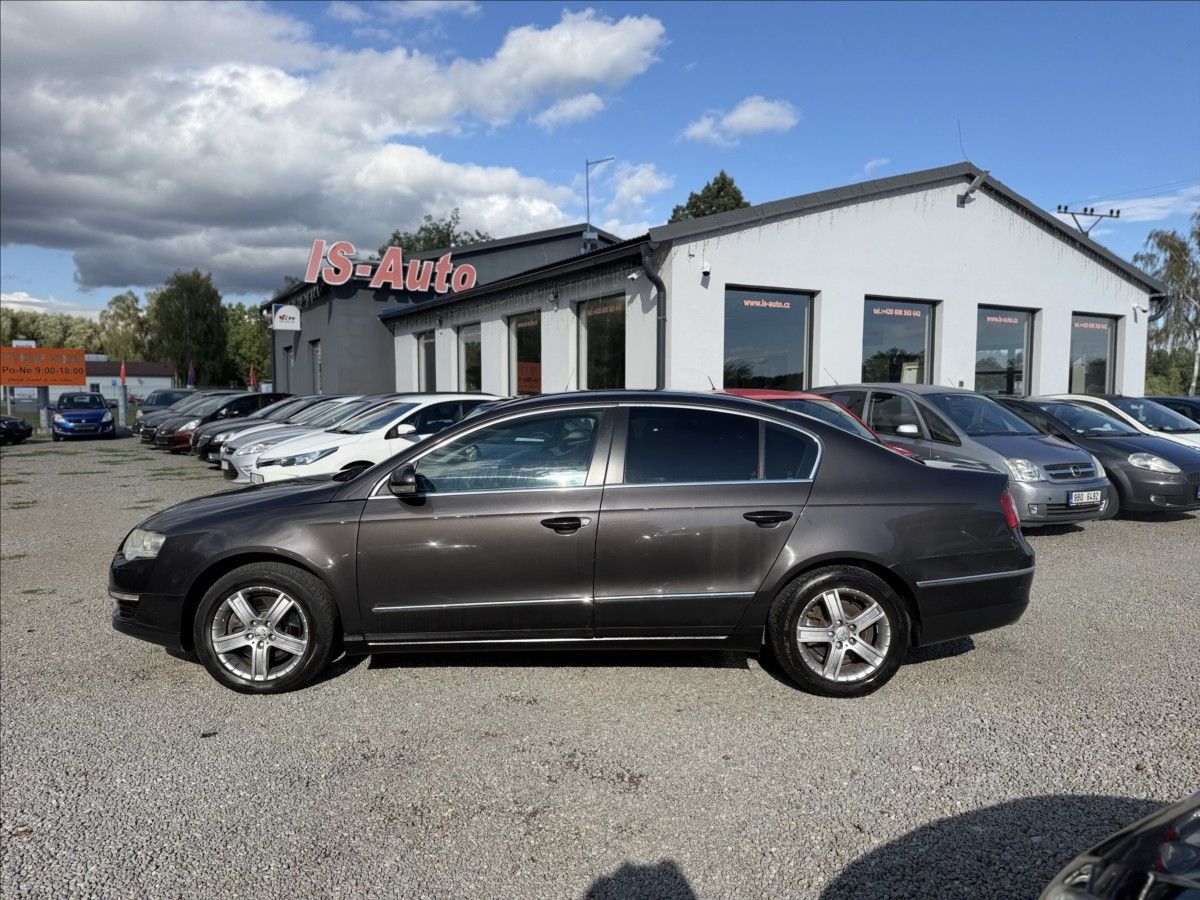 Volkswagen Passat, 2,0 TDI - fotka 4