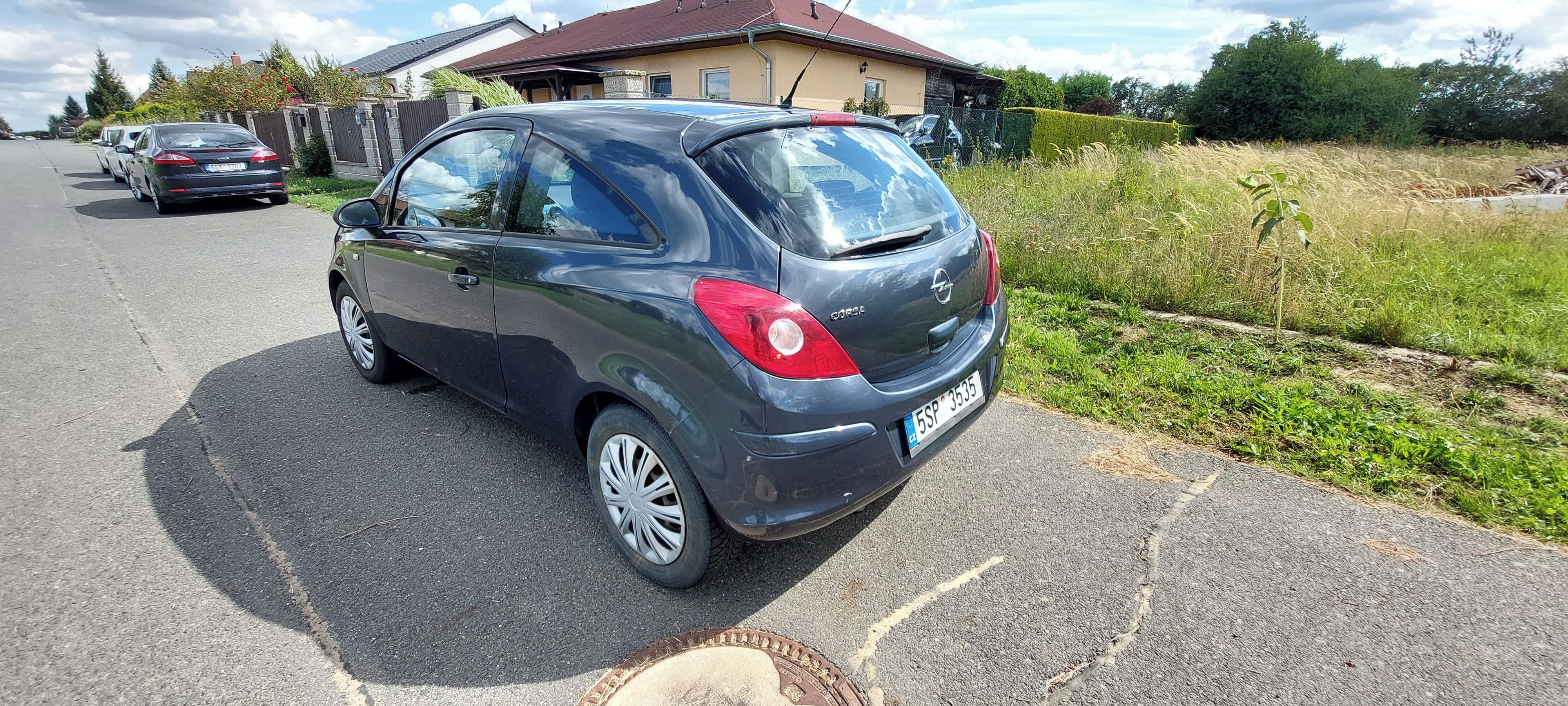 Opel Corsa, 1.2i 16V - fotka 5
