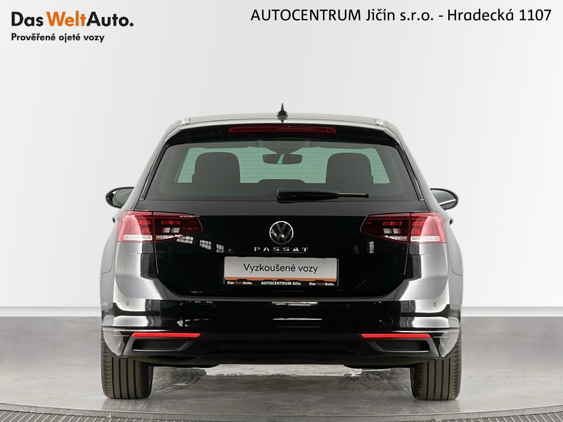 Volkswagen Passat, Business 2.0 TDI 110kW - fotka 6