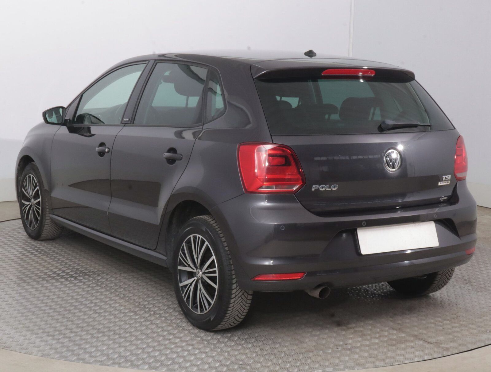 Volkswagen Polo, 1.2 TSI, Serv.kniha - fotka 4