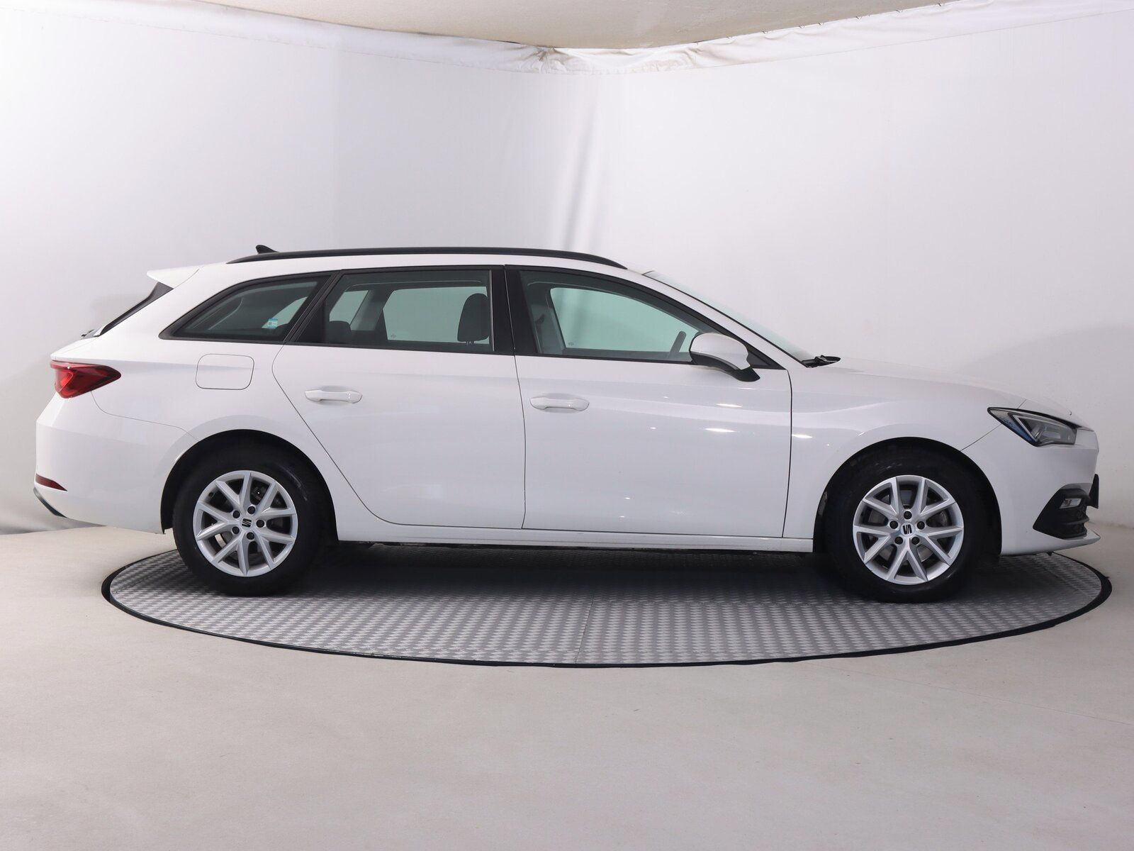 Seat Leon, 2.0 TDI, Stylance, Automat - fotka 6