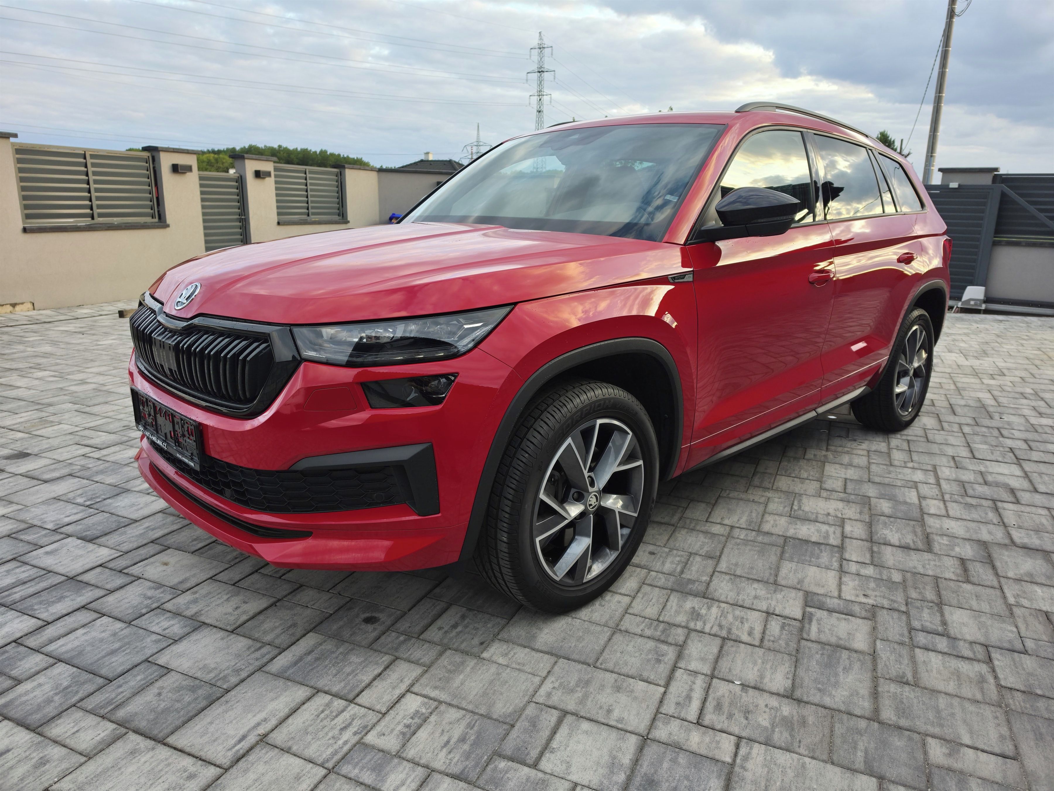 Škoda Kodiaq, 2.0 TDi 147kw 7míst SPORTLINE - fotka 3