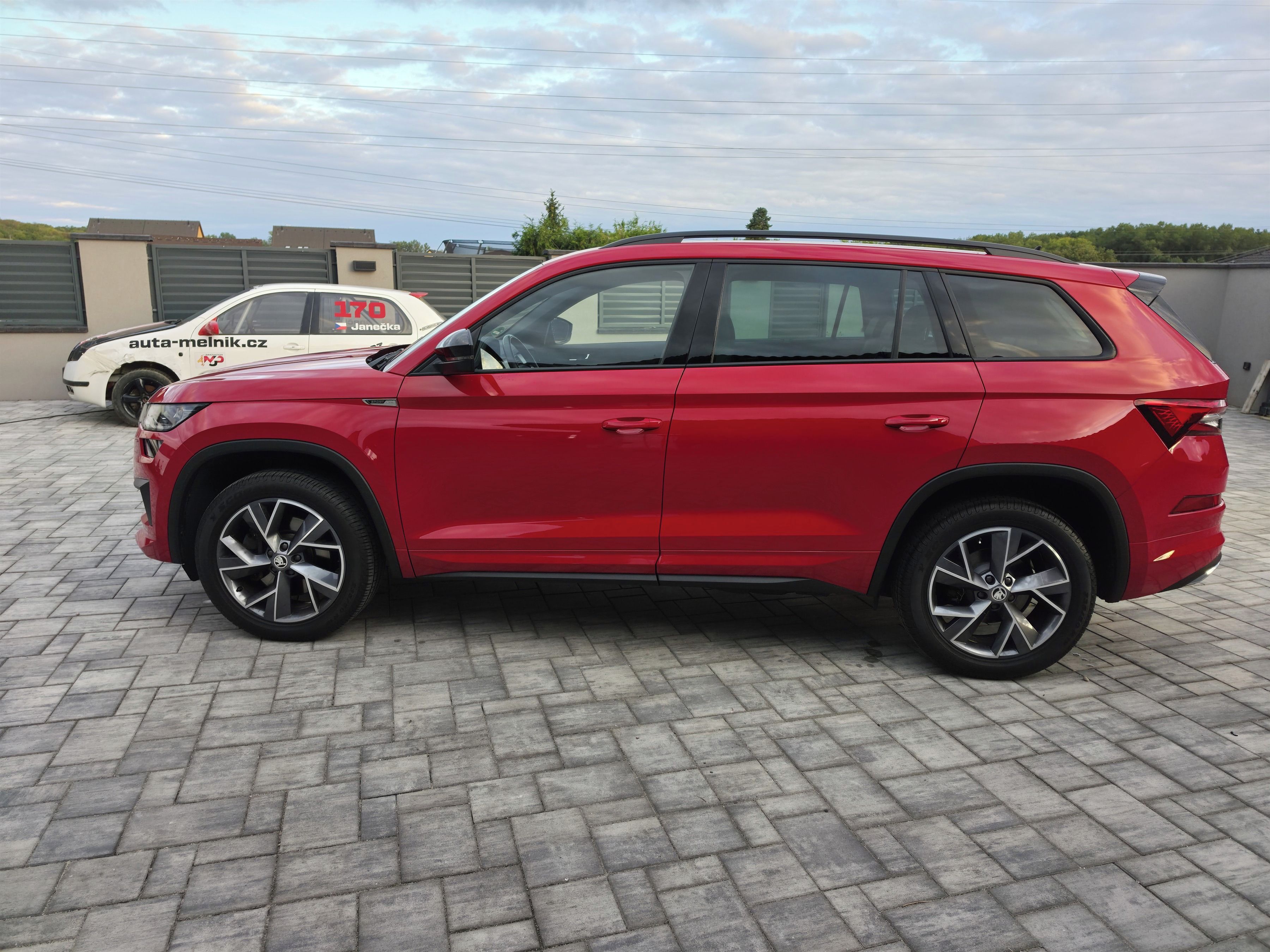 Škoda Kodiaq, 2.0 TDi 147kw 7míst SPORTLINE - fotka 4