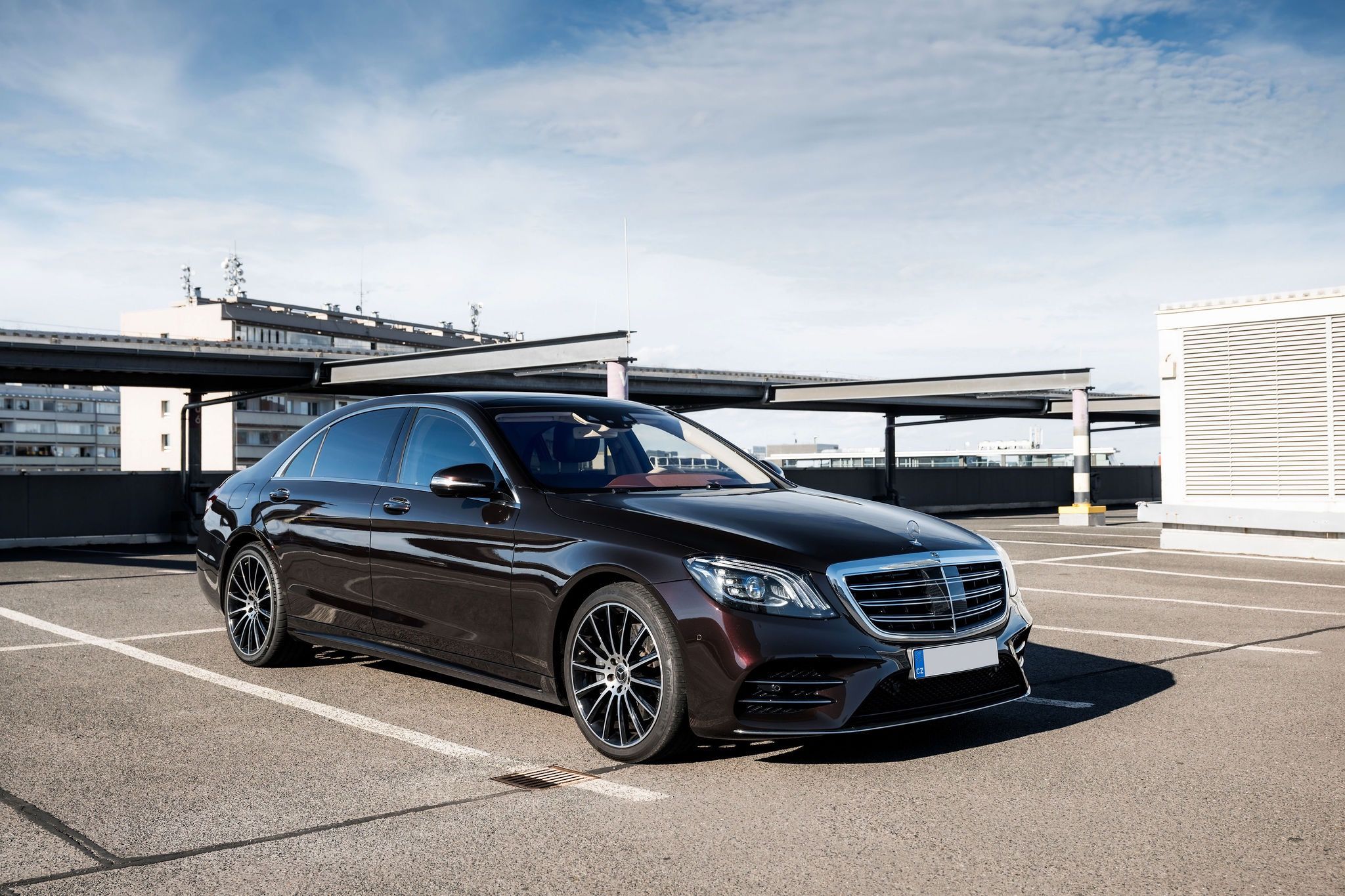 Mercedes-Benz Třídy S, S400d Long - fotka 4