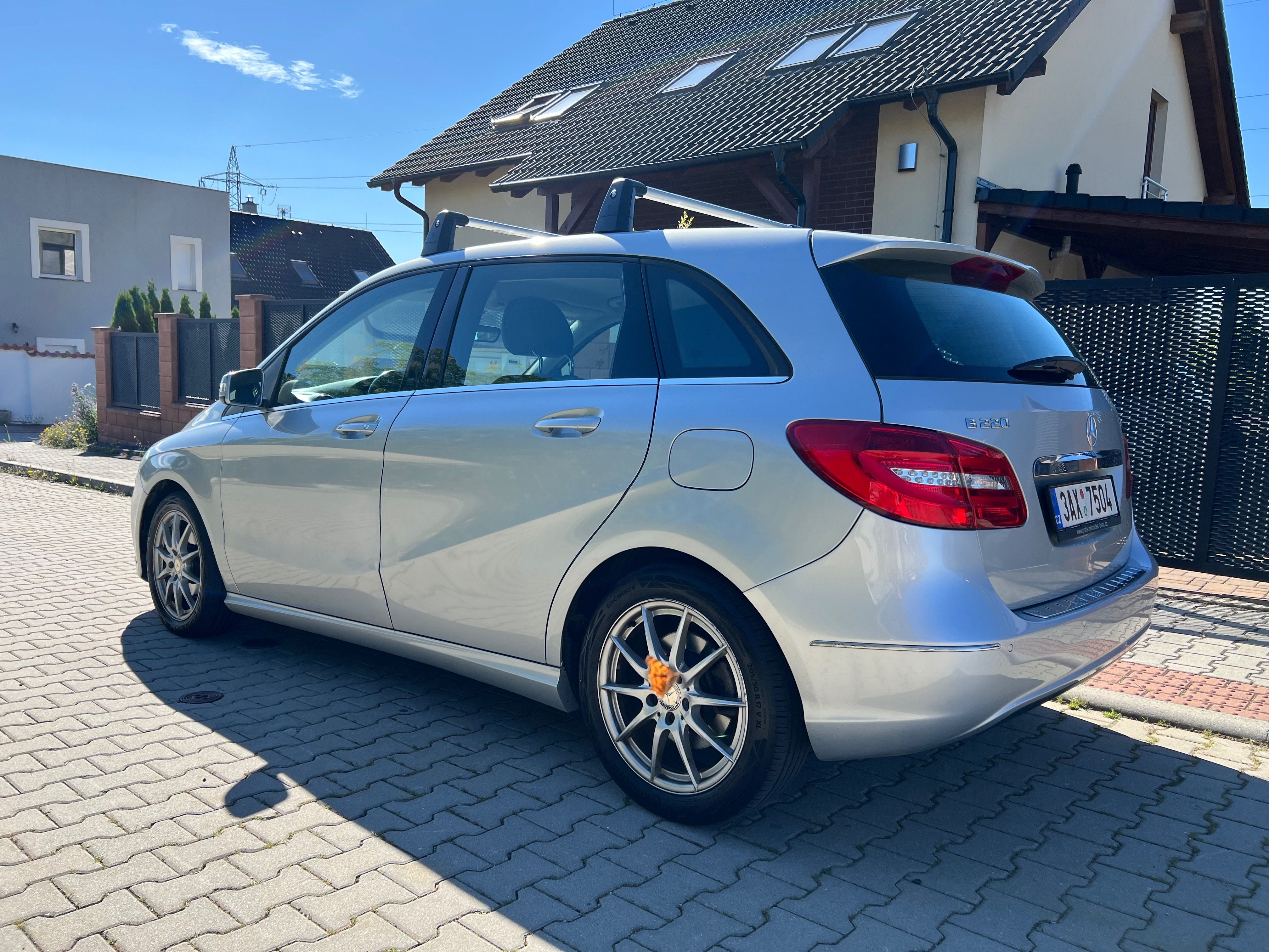 Mercedes-Benz Třídy B, 2.0 benzin, nehavarováno - fotka 4