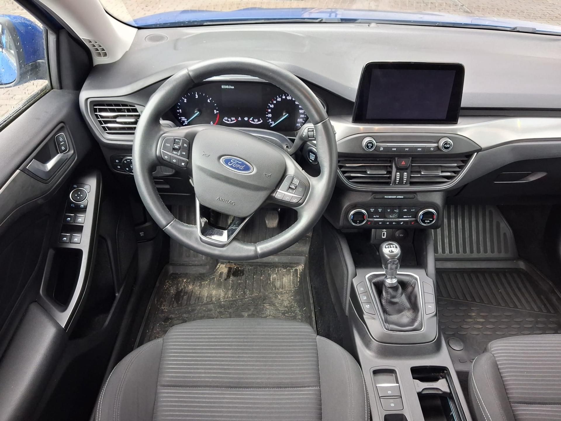 Ford Focus, Titanium 1,5Ecoblue, ČR, 1.MAJ - fotka 6