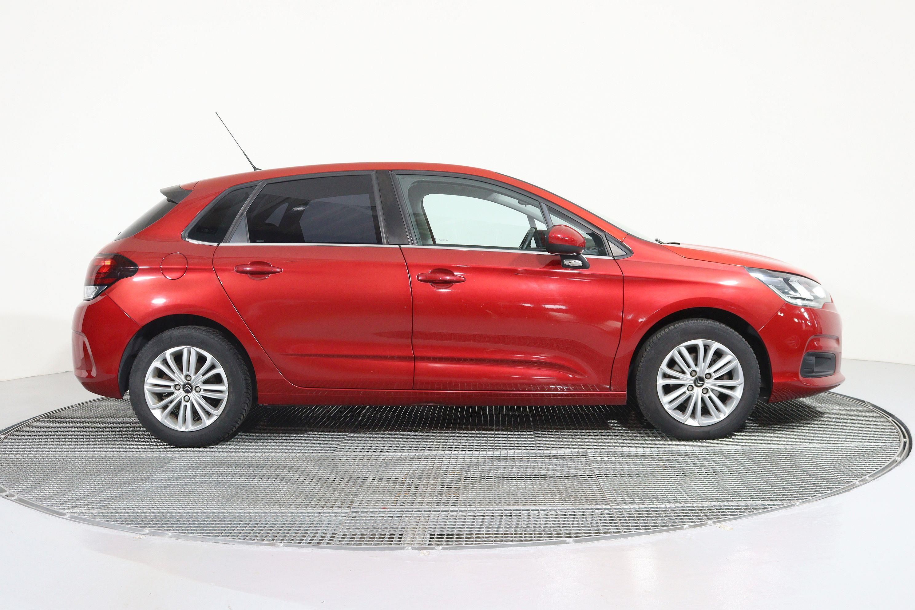 Citroën C4, 1.2i 96kw - fotka 3
