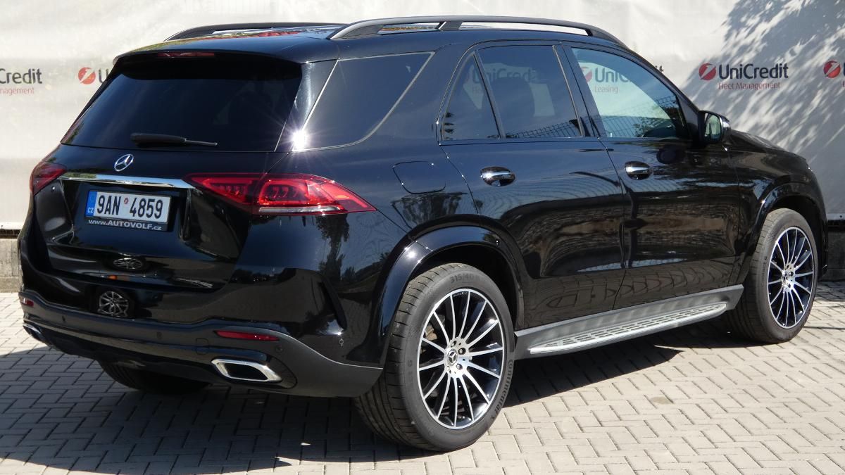 Mercedes-Benz GLE, 300d 4Matic - fotka 3