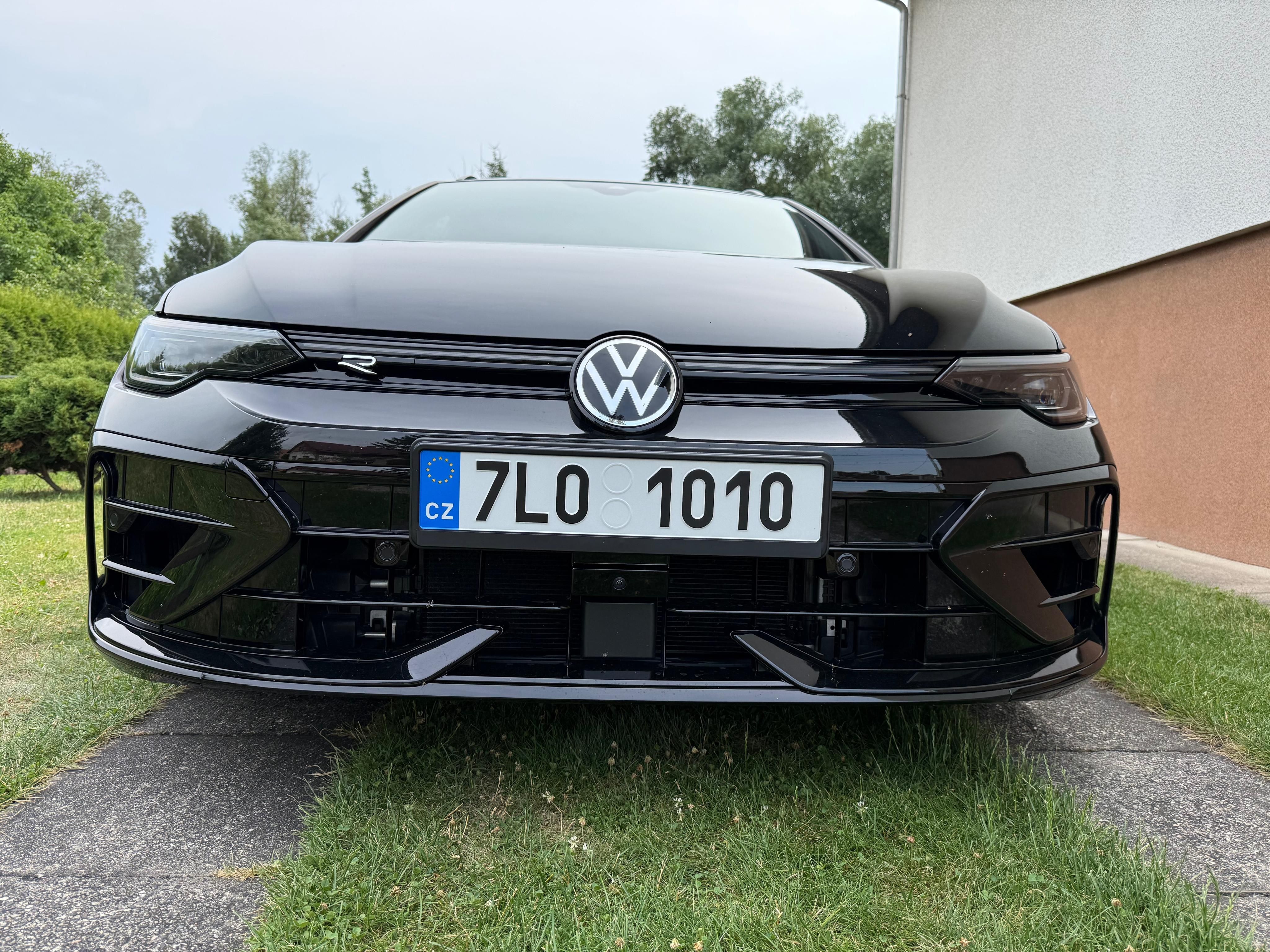 Volkswagen Golf, VW Golf R variant facelift - fotka 5