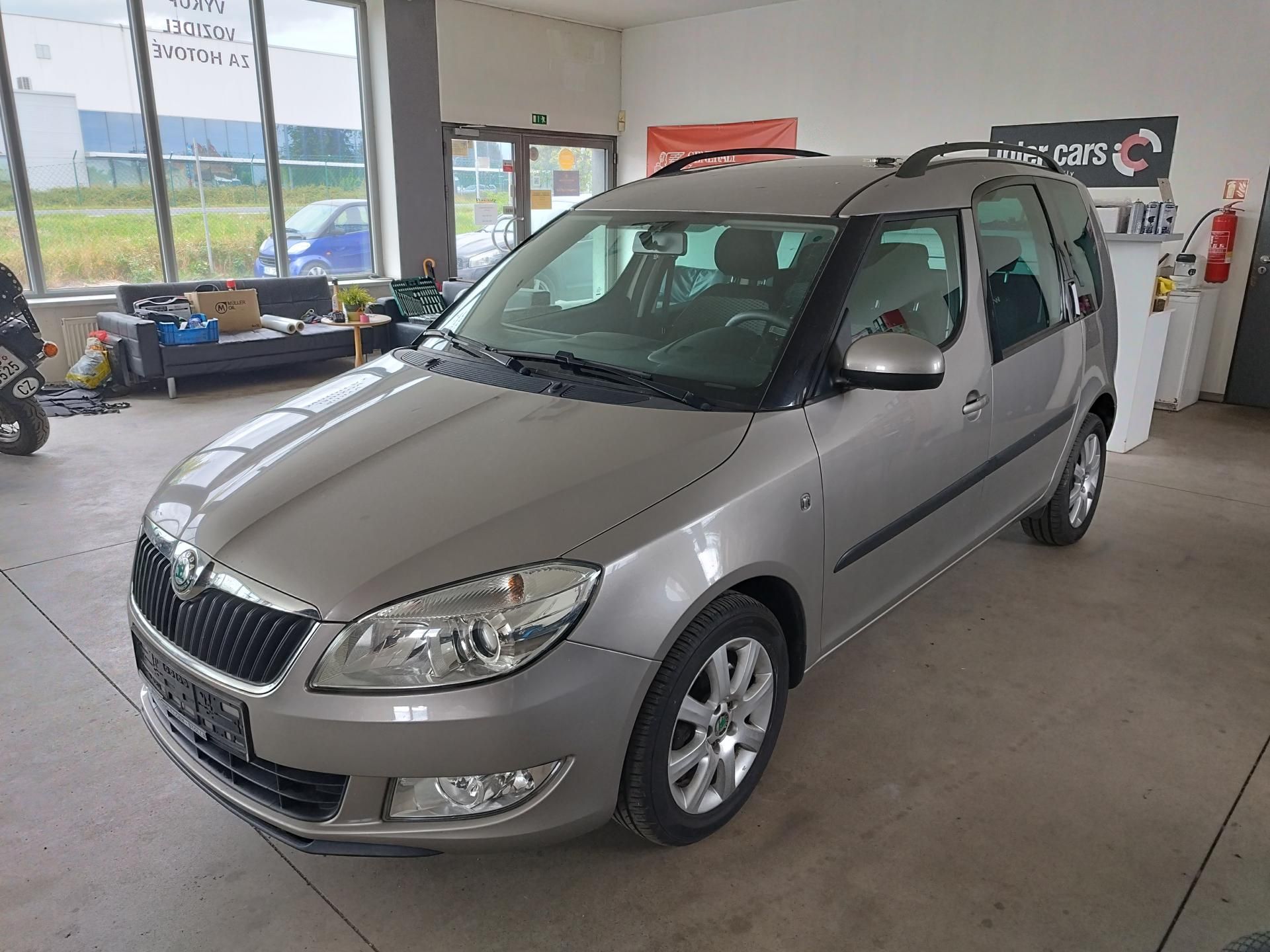 Škoda Roomster, 1,2TSi 77KW AUT.KLIMA ALU SERV - fotka 3