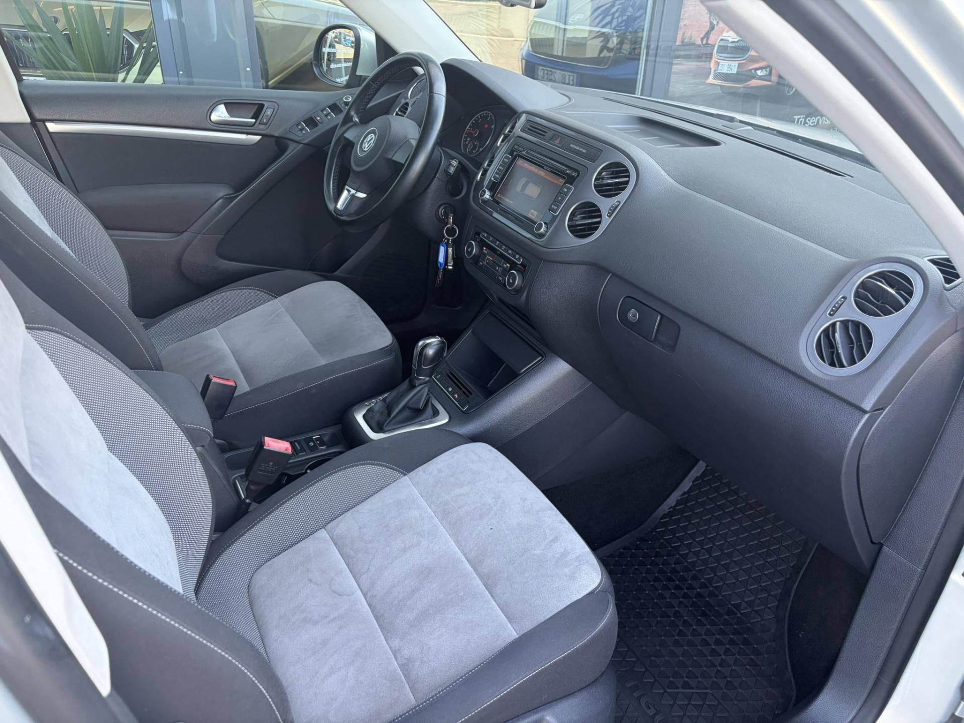 Volkswagen Tiguan, 2.0TDi DSG 4Motion - fotka 6