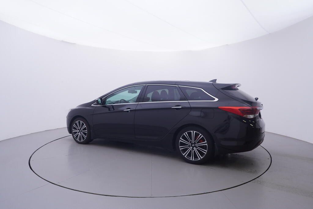 Hyundai i40, Premium Luxury 1.7 CRDi 104 kW - fotka 3