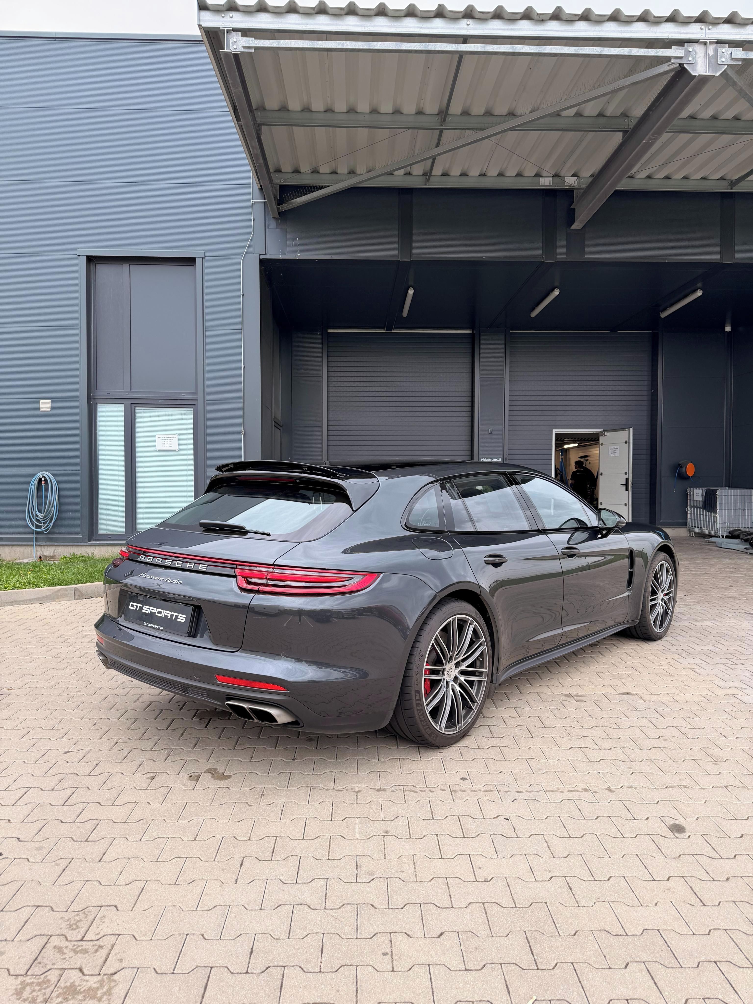 Porsche Panamera, Porsche Panamera Turbo - fotka 5