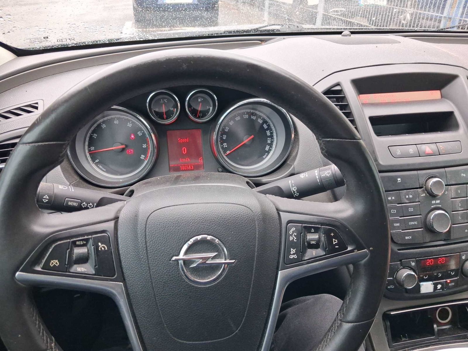Opel Insignia, 1.8, Automatická klima - fotka 3