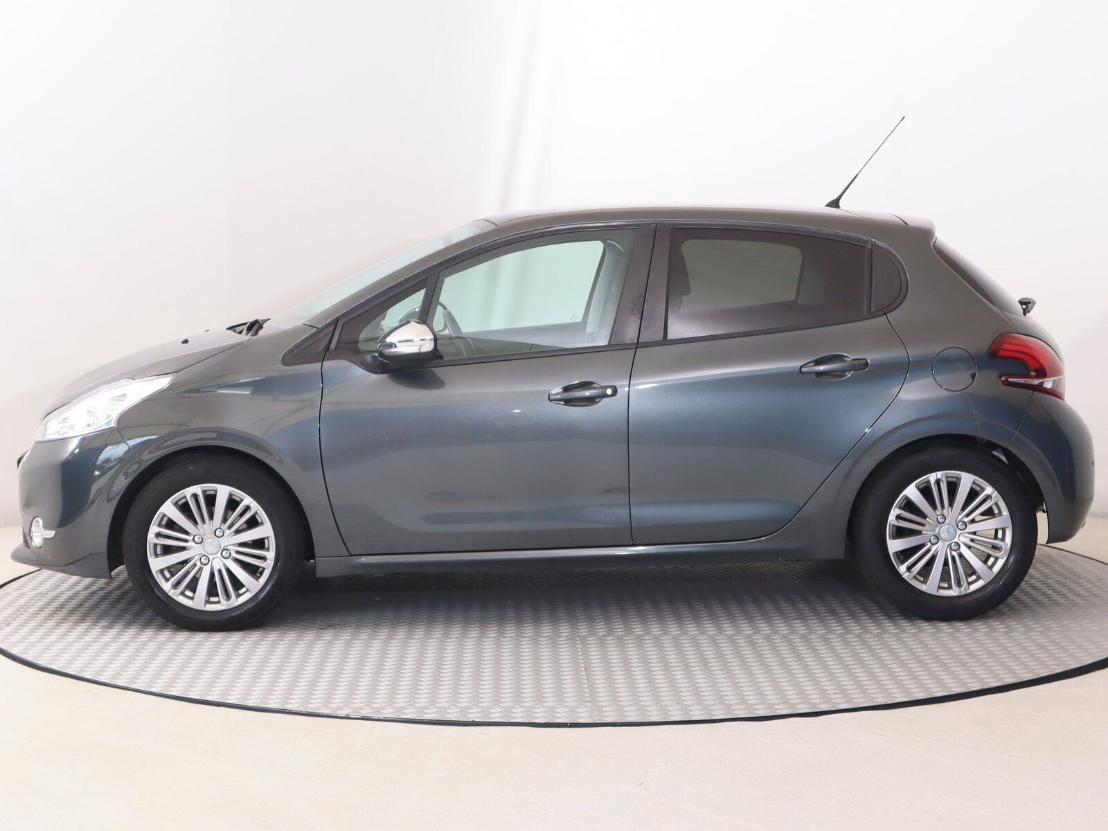 Peugeot 208, 1.2 PureTech, Serv.kniha - fotka 3