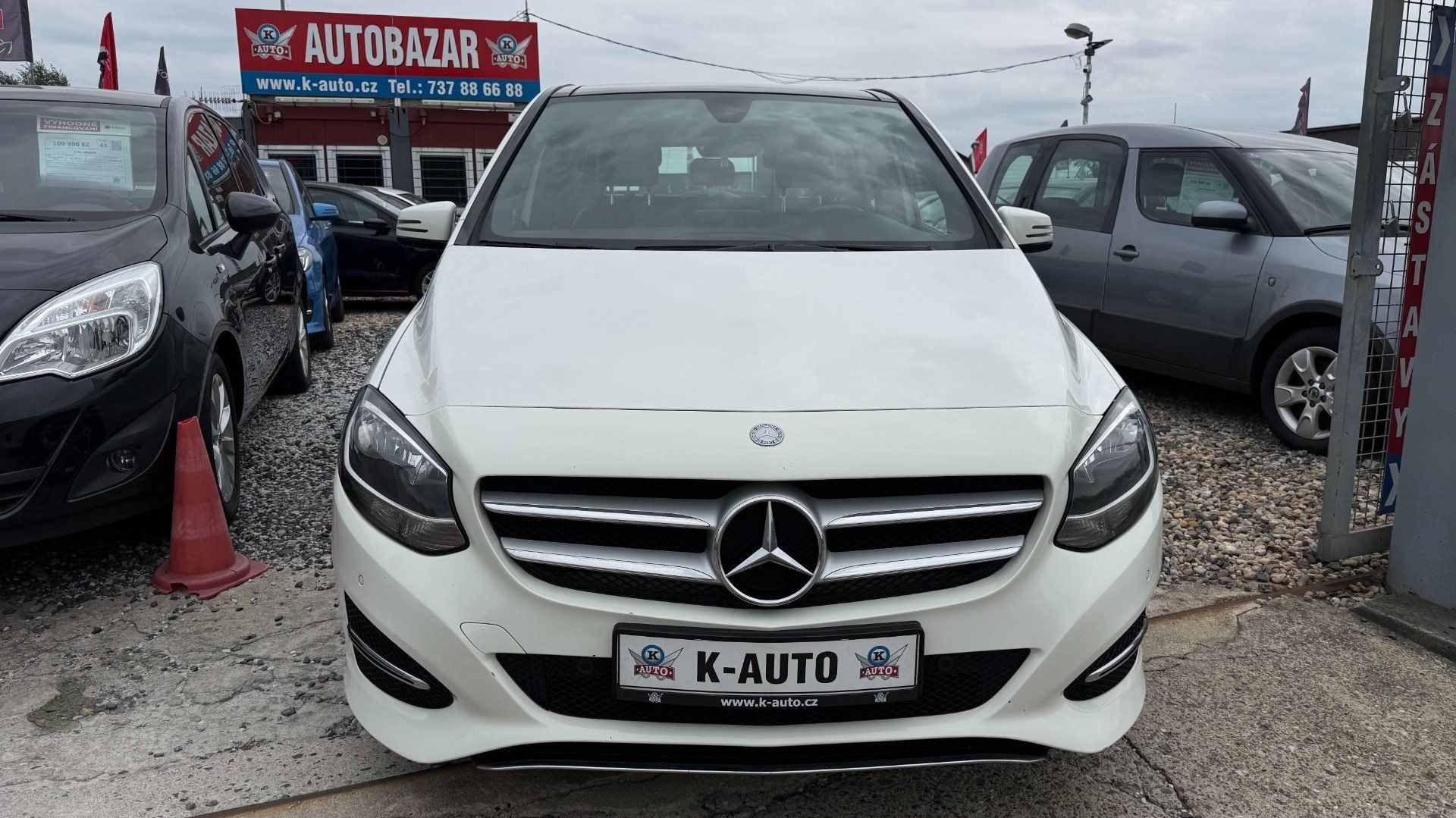 Mercedes-Benz Třídy B, B180 CDI 80kW *ALU*NAVI*1maj* - fotka 2