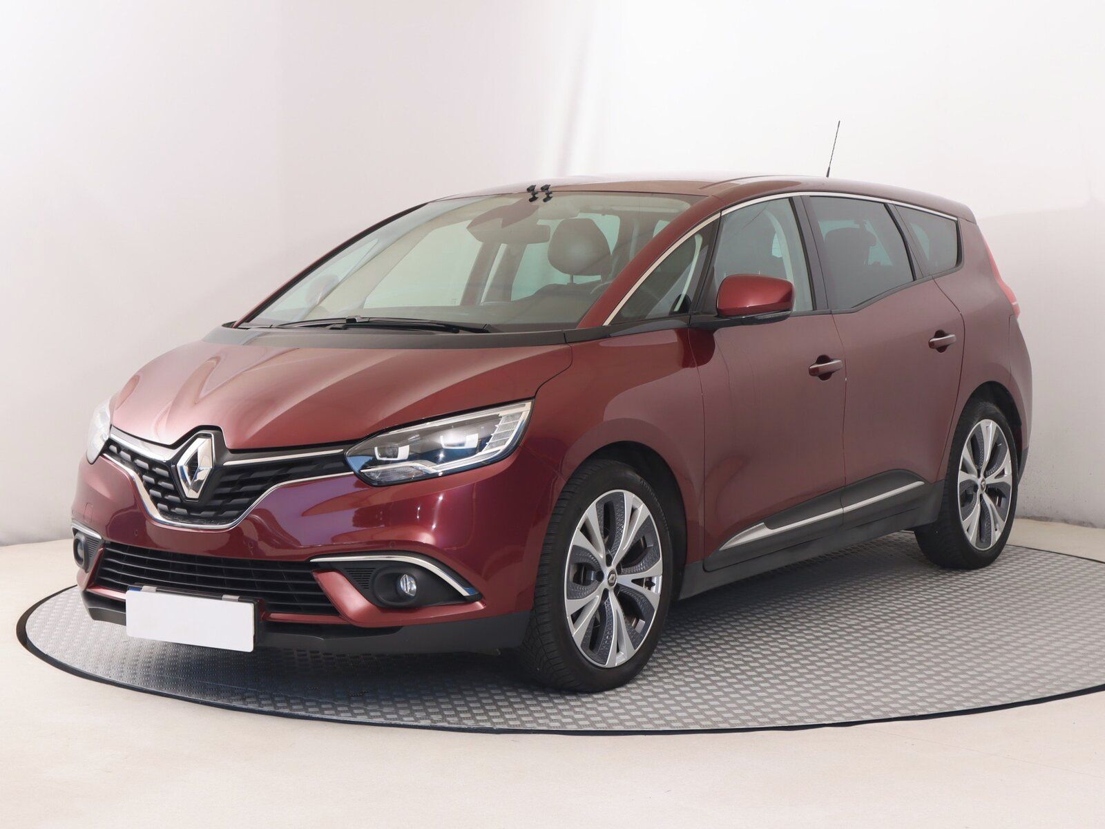 Renault Grand Scénic, 1.3 TCe, 7 míst - fotka 2