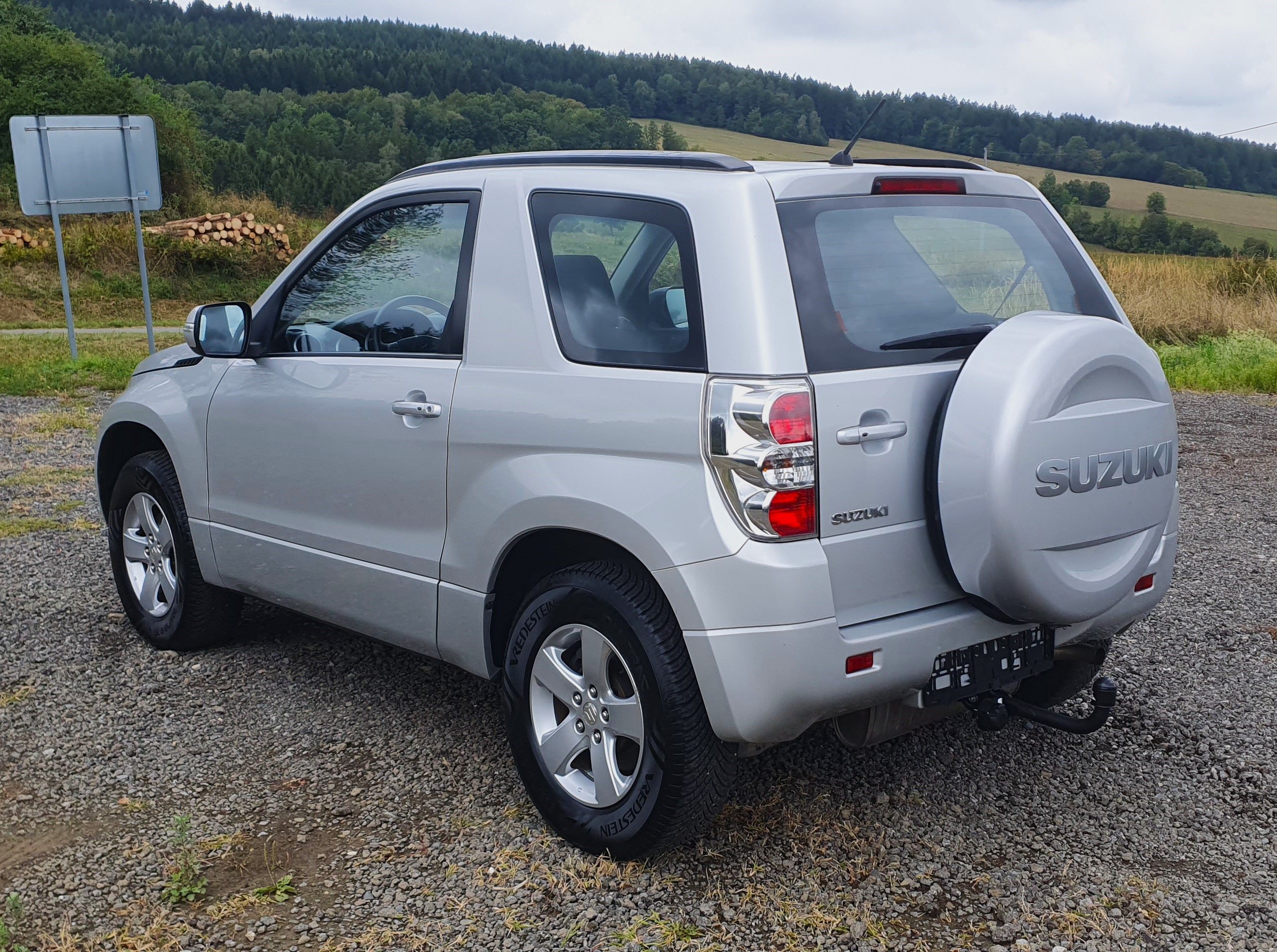 Suzuki Grand Vitara, 2.4 VVT Comfort, Bez koroze. - fotka 3