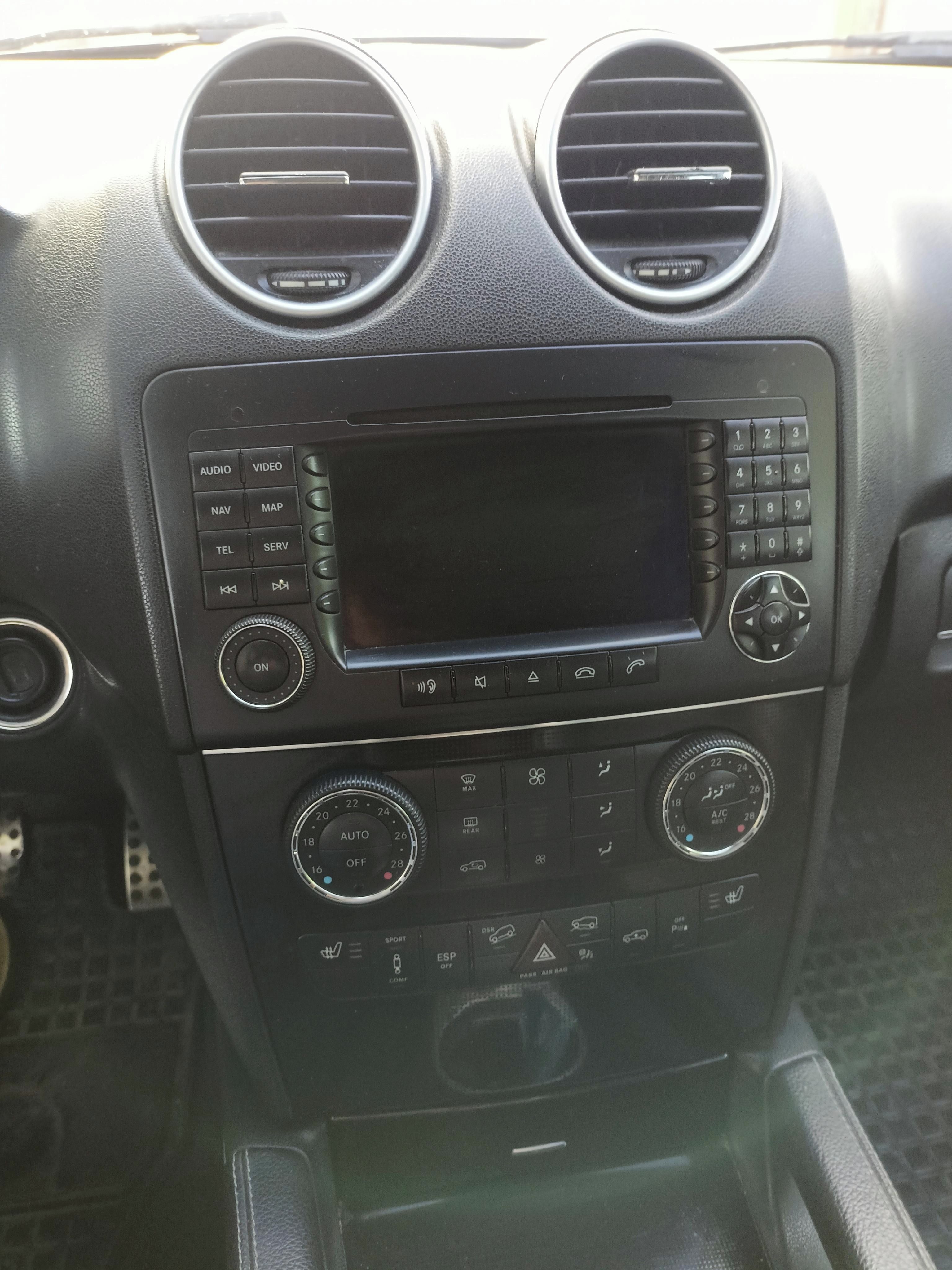 Mercedes-Benz ML - fotka 6