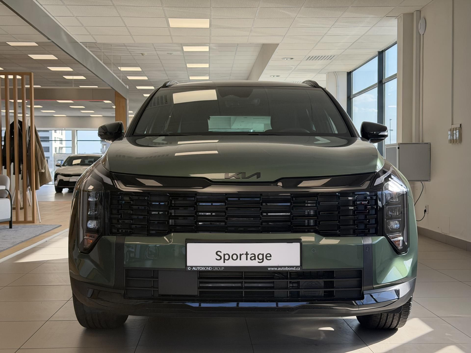 Kia Sportage, 1,6 T-GDi HEV 4x2 6AT BLACK ED - fotka 2