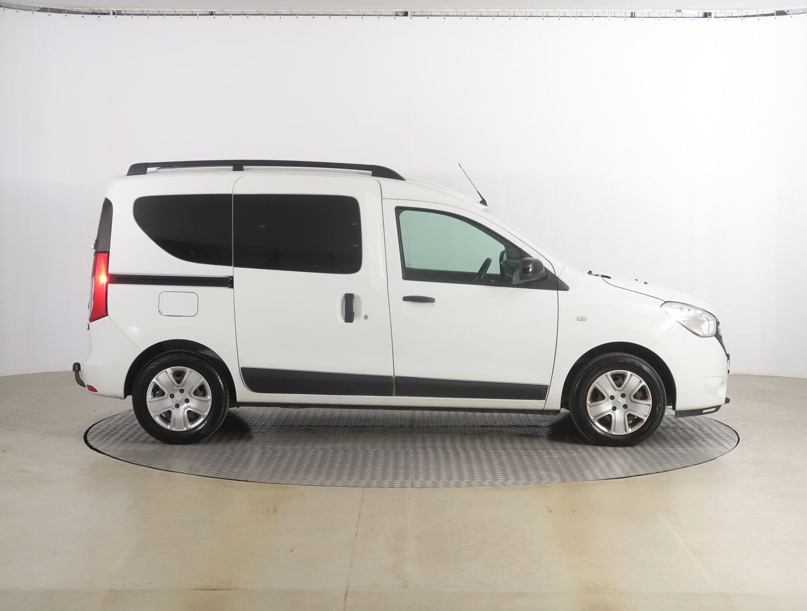 Dacia Dokker, 1.5 Blue dCi, Arctica, 5Míst - fotka 6