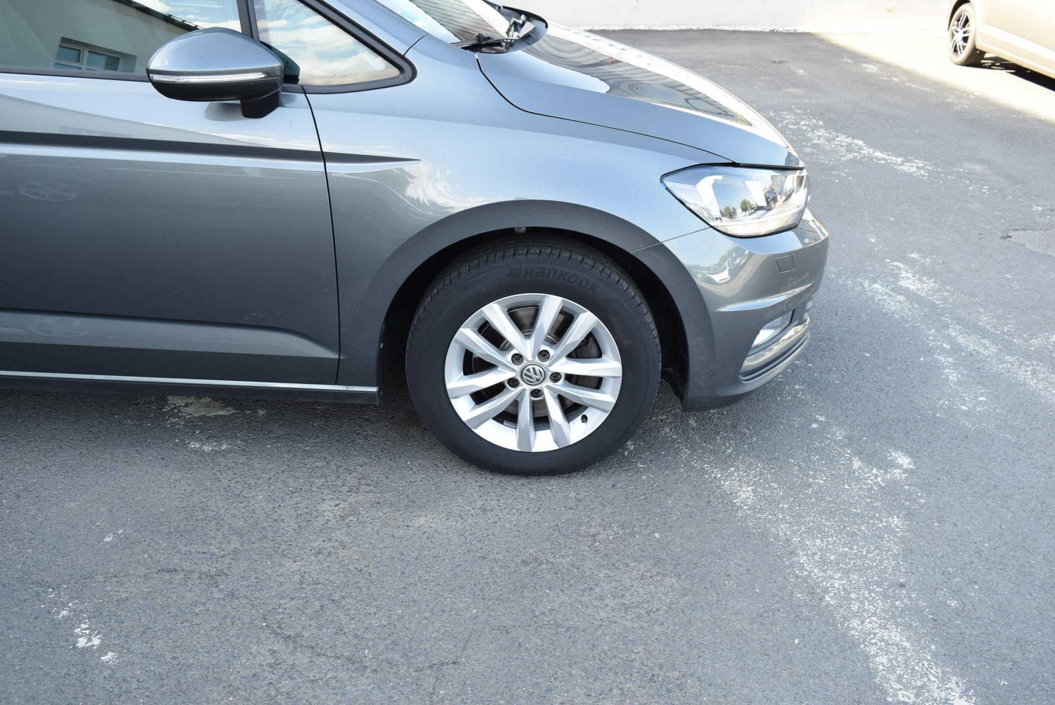 Volkswagen Touran, 1.4TSI 110kw CLBMT NAVI TAŽNÉ - fotka 5