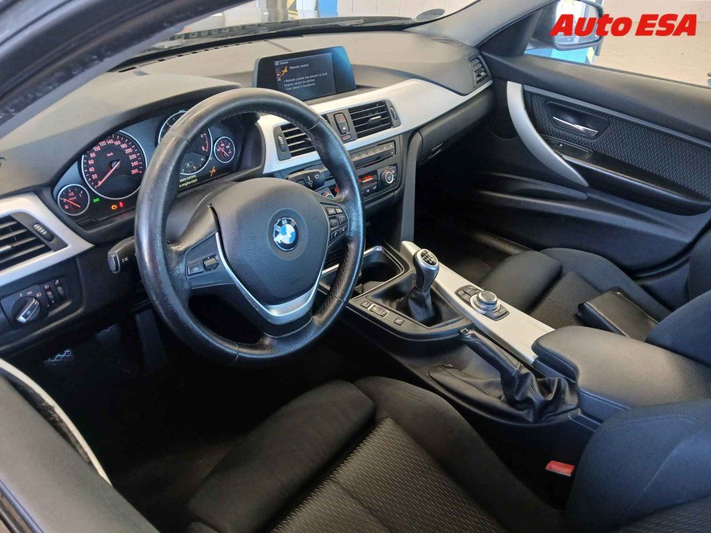 BMW Řada 3, 2.0d - fotka 2