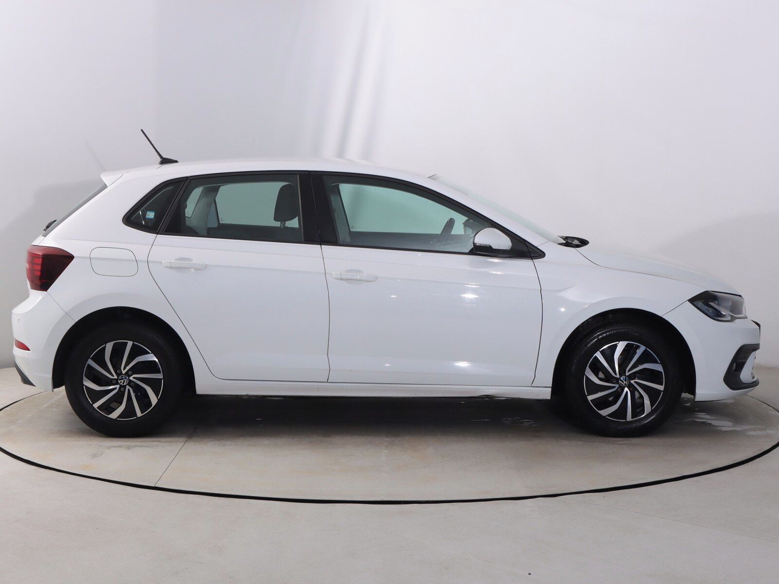 Volkswagen Polo, 1.0 TSI, Serv.kniha - fotka 6