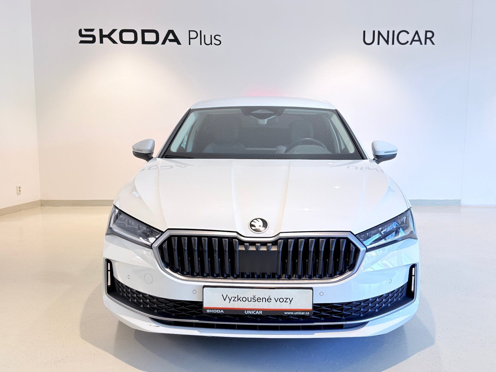 Škoda Superb, Selection 2.0 TDI / 110kW DSG - fotka 4