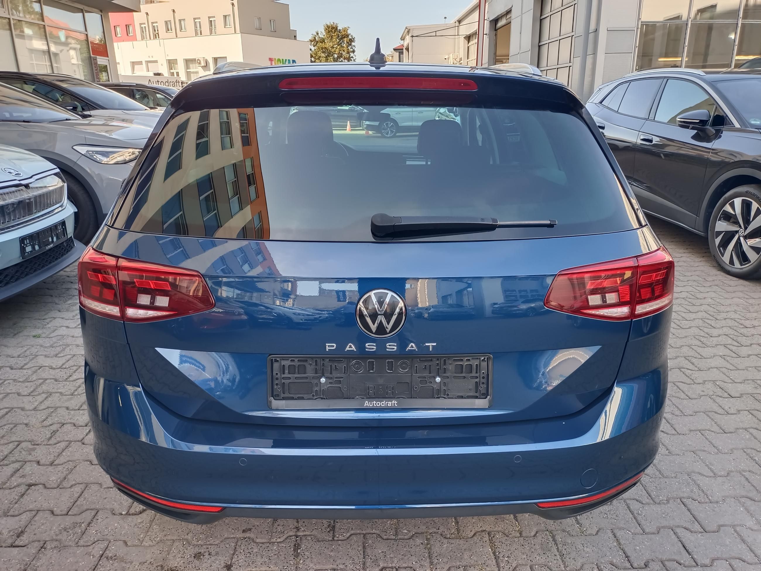 Volkswagen Passat Variant, 2.0 TDI 110kW DSG / Tažné - fotka 5