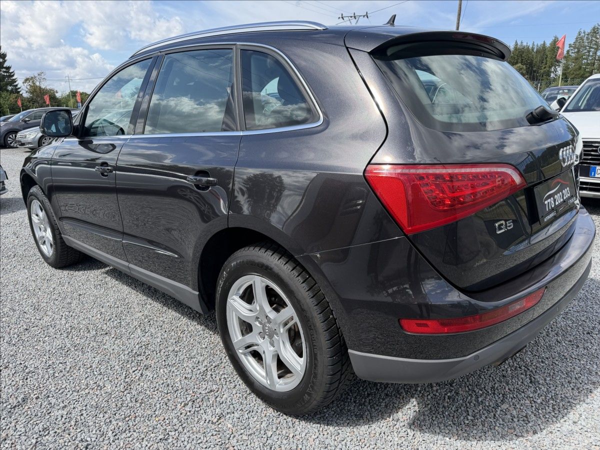 Audi Q5, 2,0   TDI 125 Kw QUATTRO - fotka 5