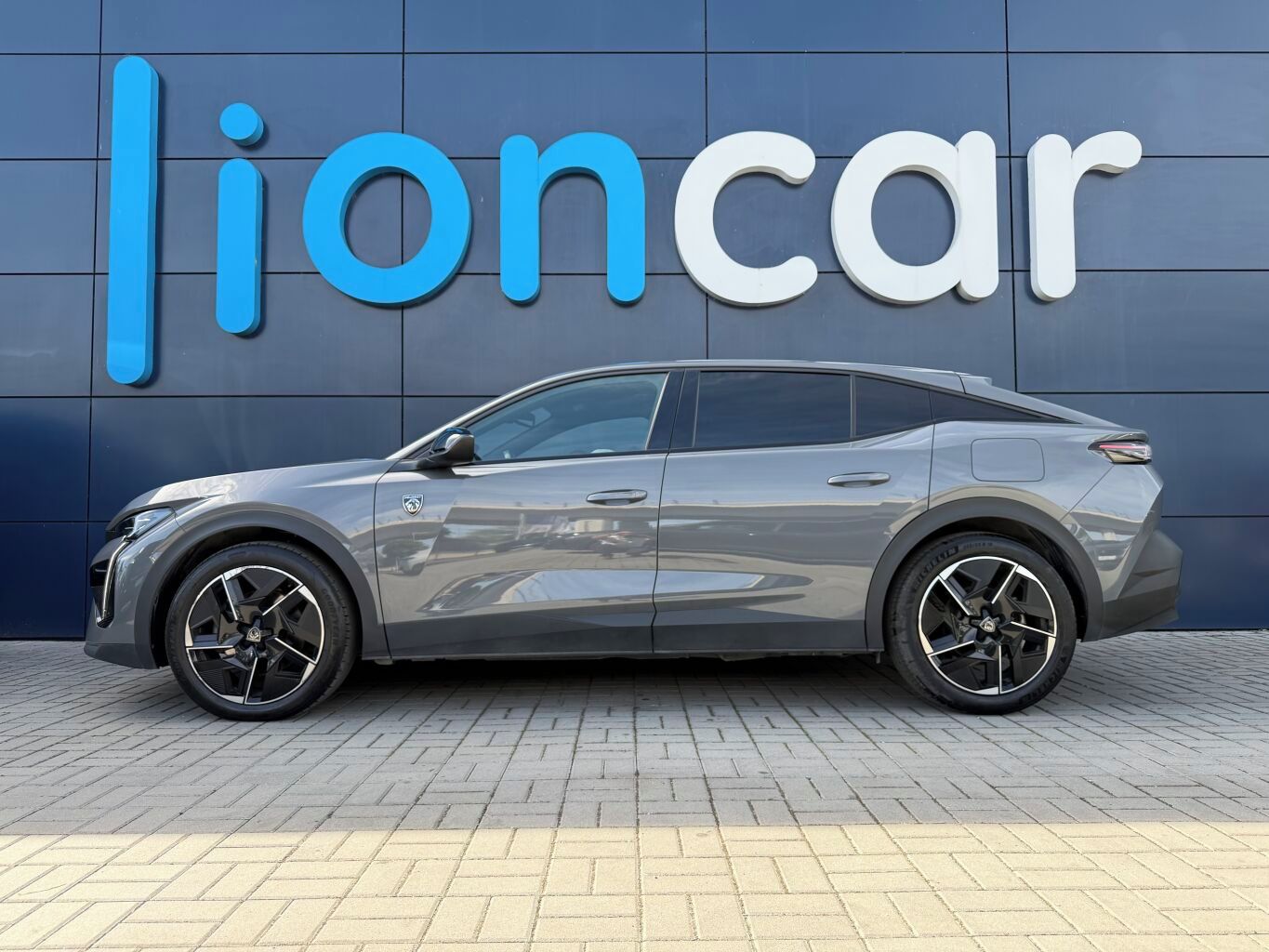 Peugeot 408, GT 1.6 225k, Plug-In-Hybrid, A - fotka 4