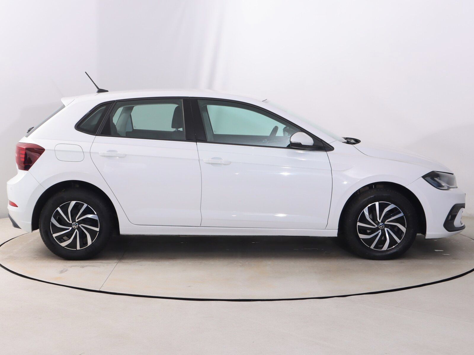 Volkswagen Polo, 1.0 TSI, Serv.kniha - fotka 6