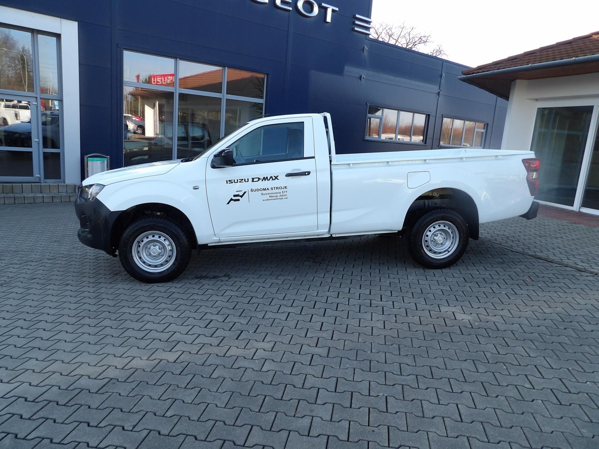 Isuzu D-Max, L 2.2L 163K 4x4 6st MT - fotka 6