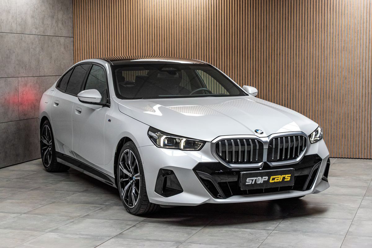 BMW Řada 5, 540d xDrive ///M*HK*ČR*ZÁRUKA - fotka 3