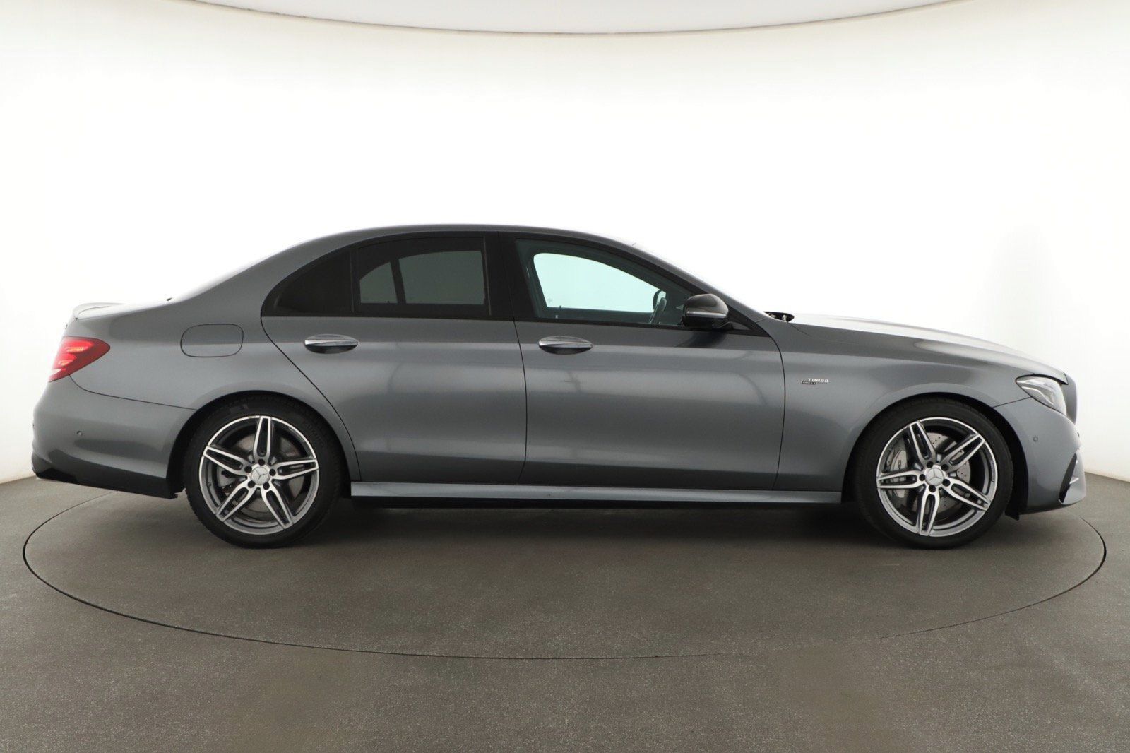 Mercedes-Benz Třídy E, 53 AMG 4MATIC+, 4X4, Automat - fotka 6