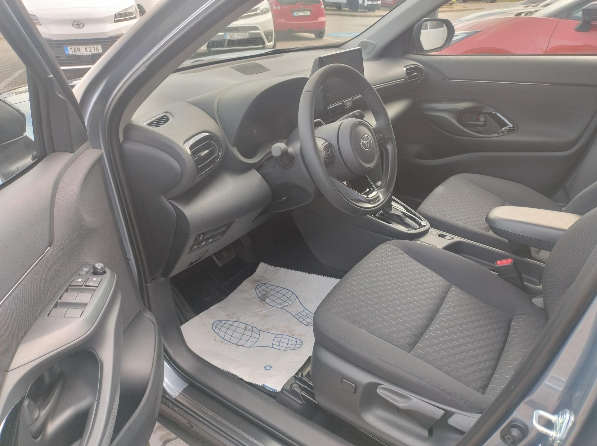 Toyota Yaris Cross, 1.5 FHEV Comfort Winter - fotka 6