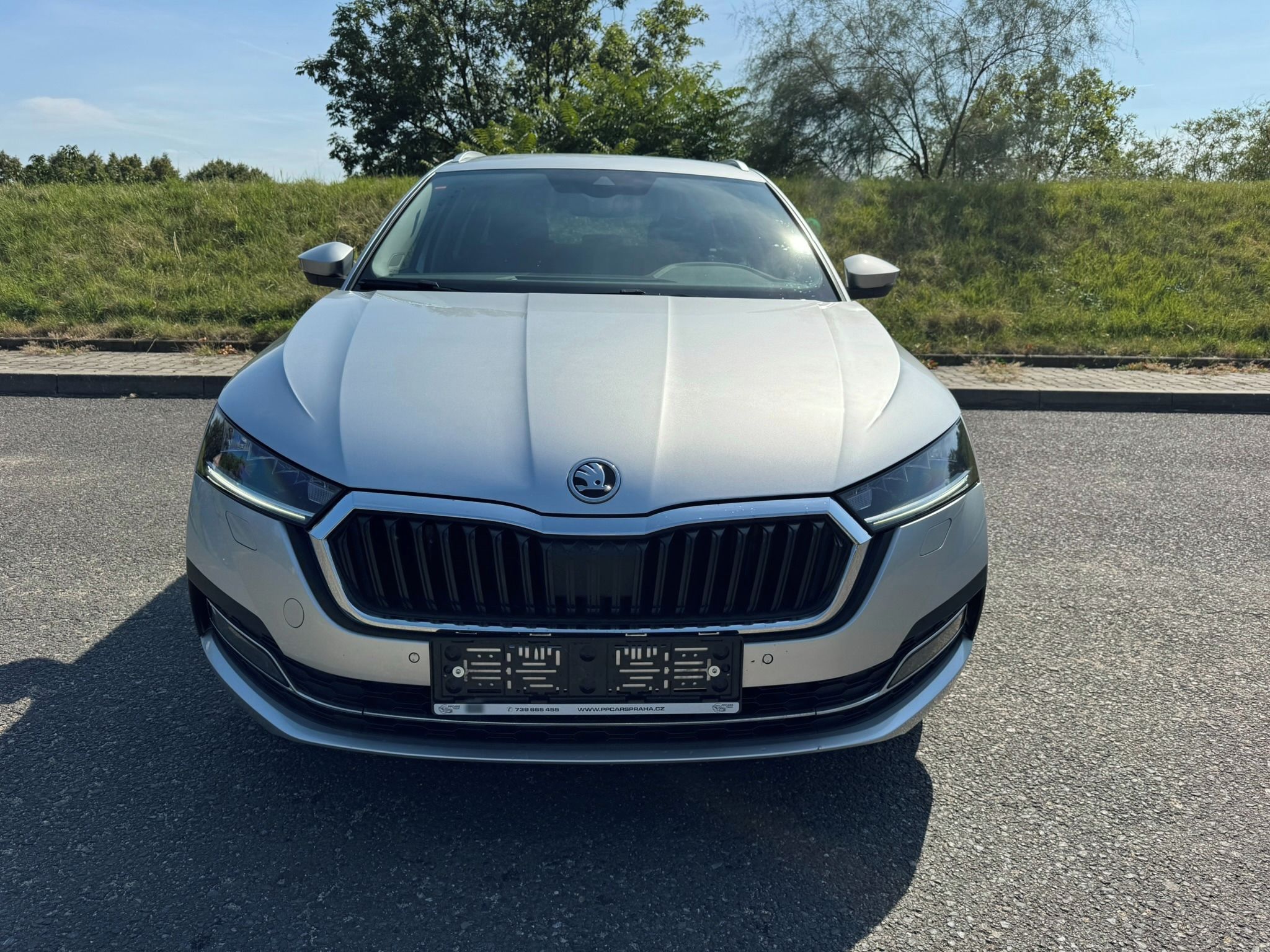 Škoda Octavia, 2.0TDI STYLE / DSG