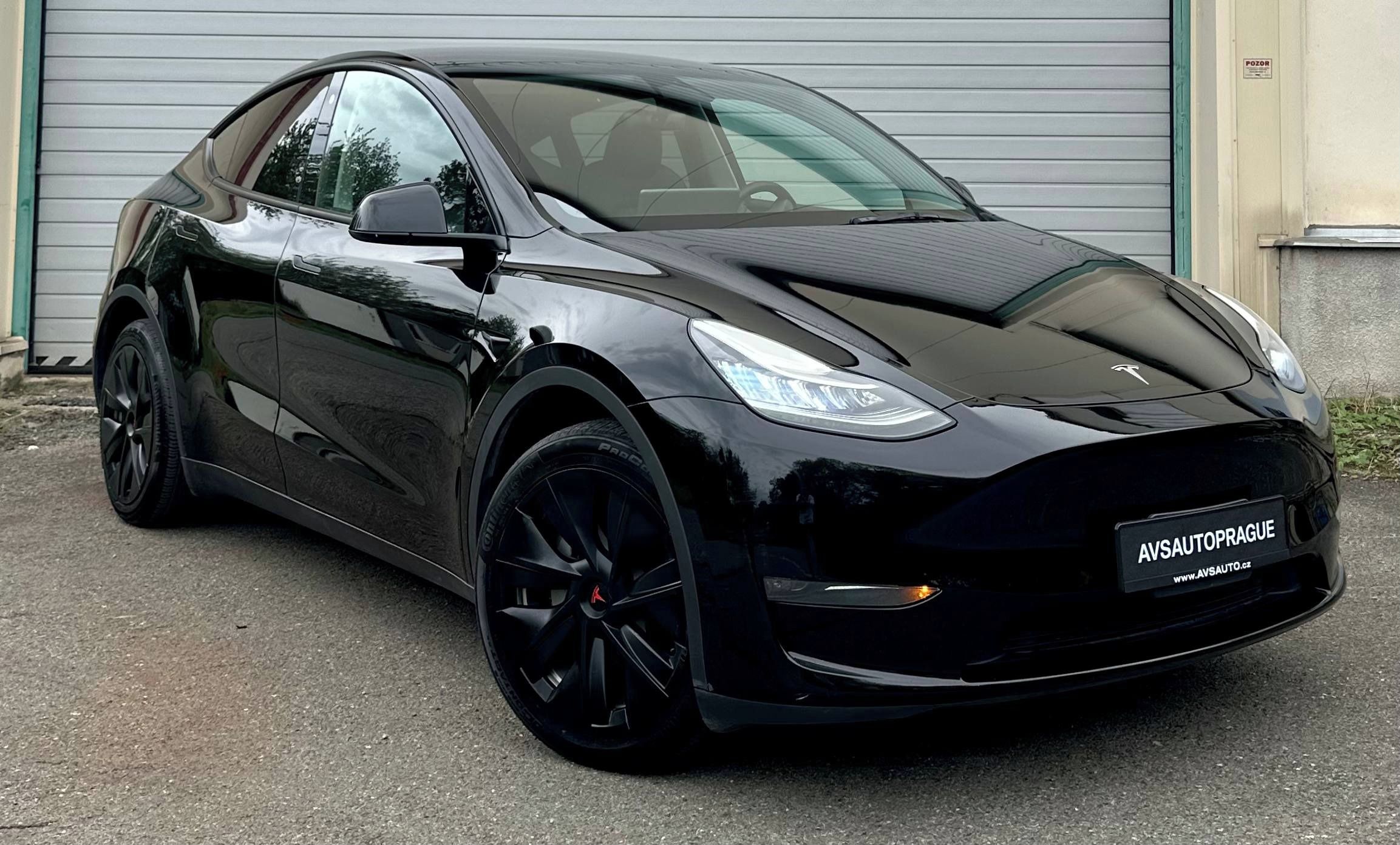 Tesla Model Y, LONG RANGE DUAL MOTOR AWD
